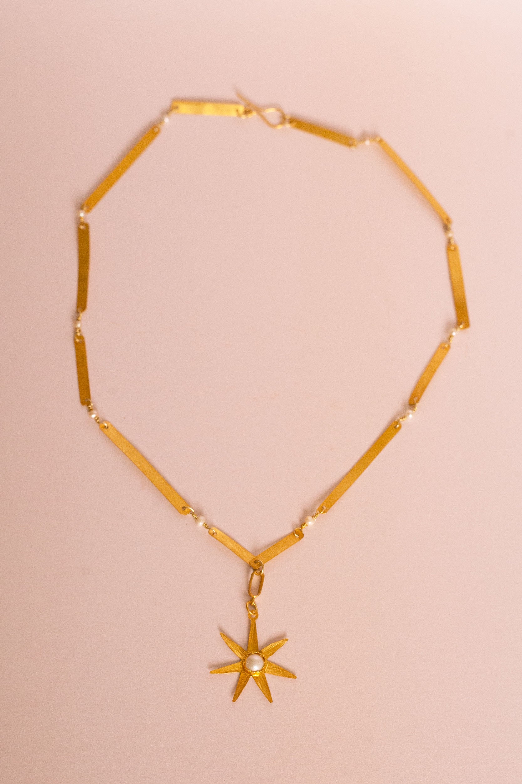 Atlas gold necklace