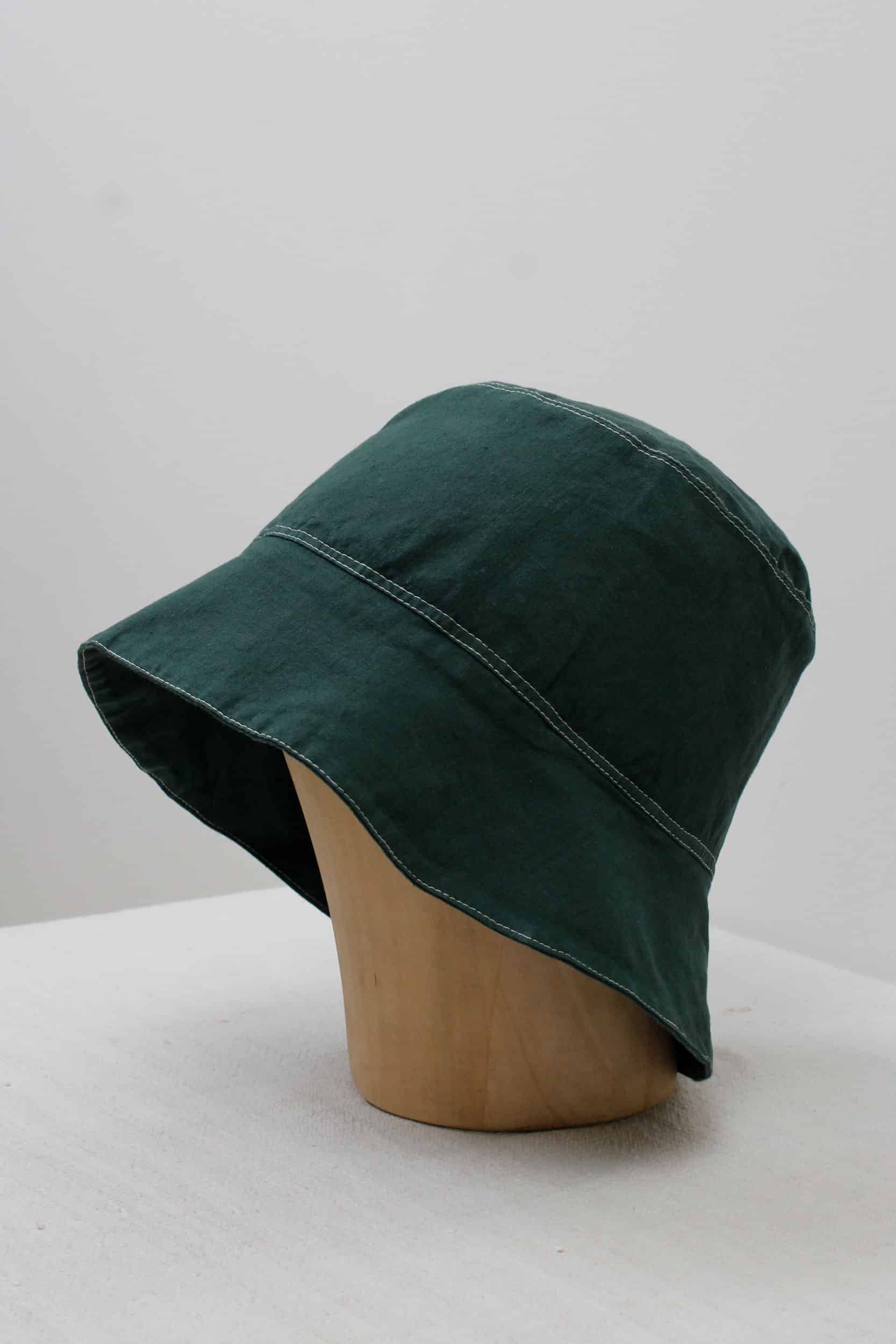 Green dyed wide-brimmed hat