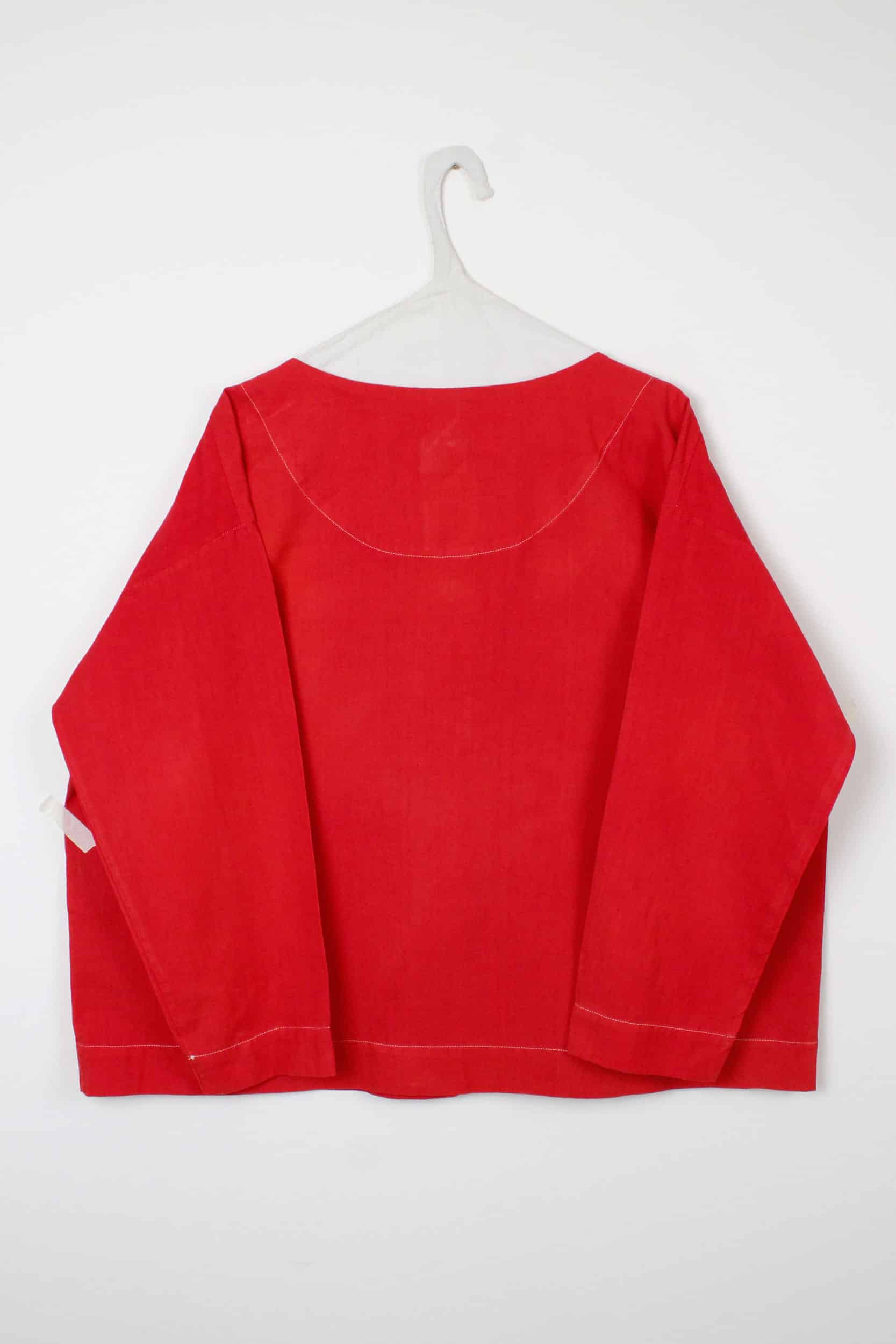 Red dyed boat neck shirt