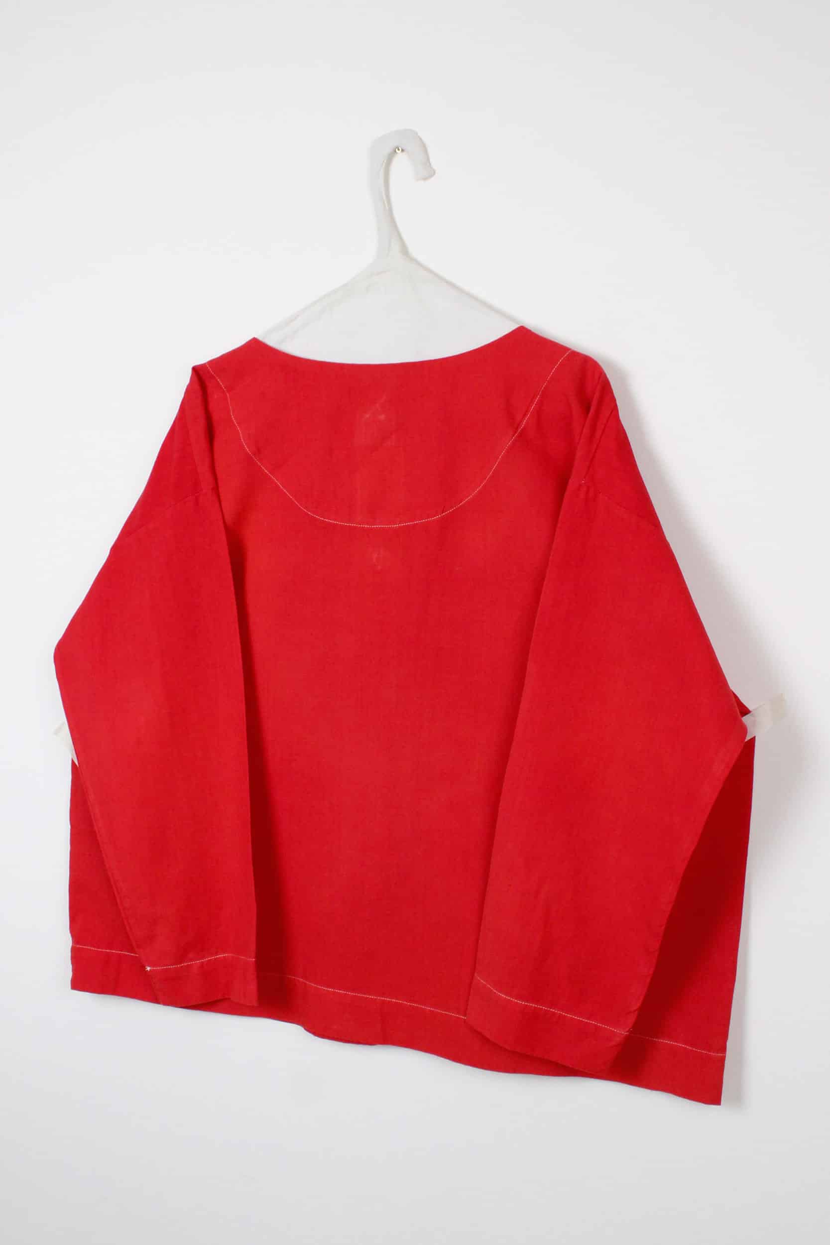 Red dyed boat neck shirt
