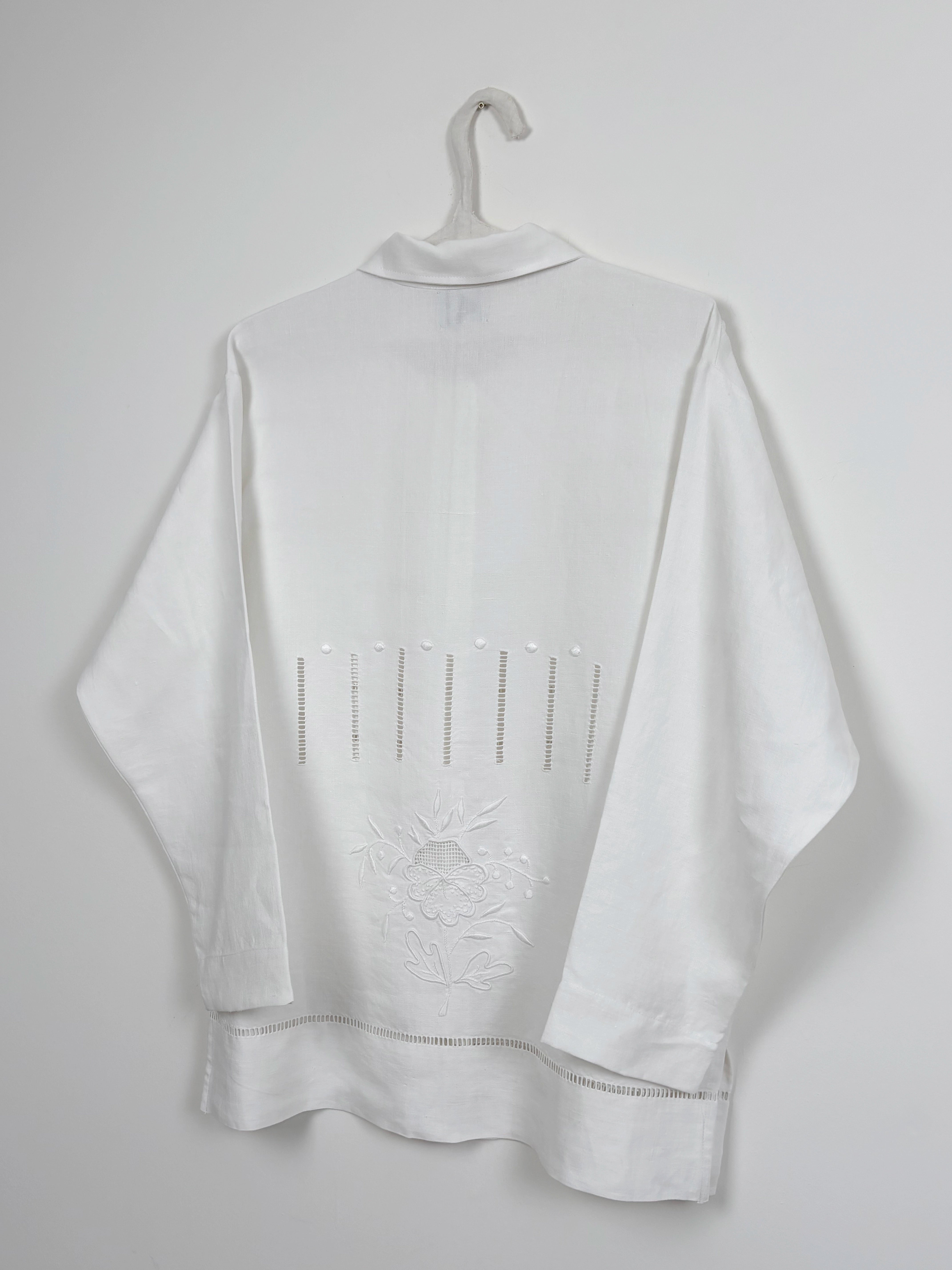 White hemstitch & flowers long shirt