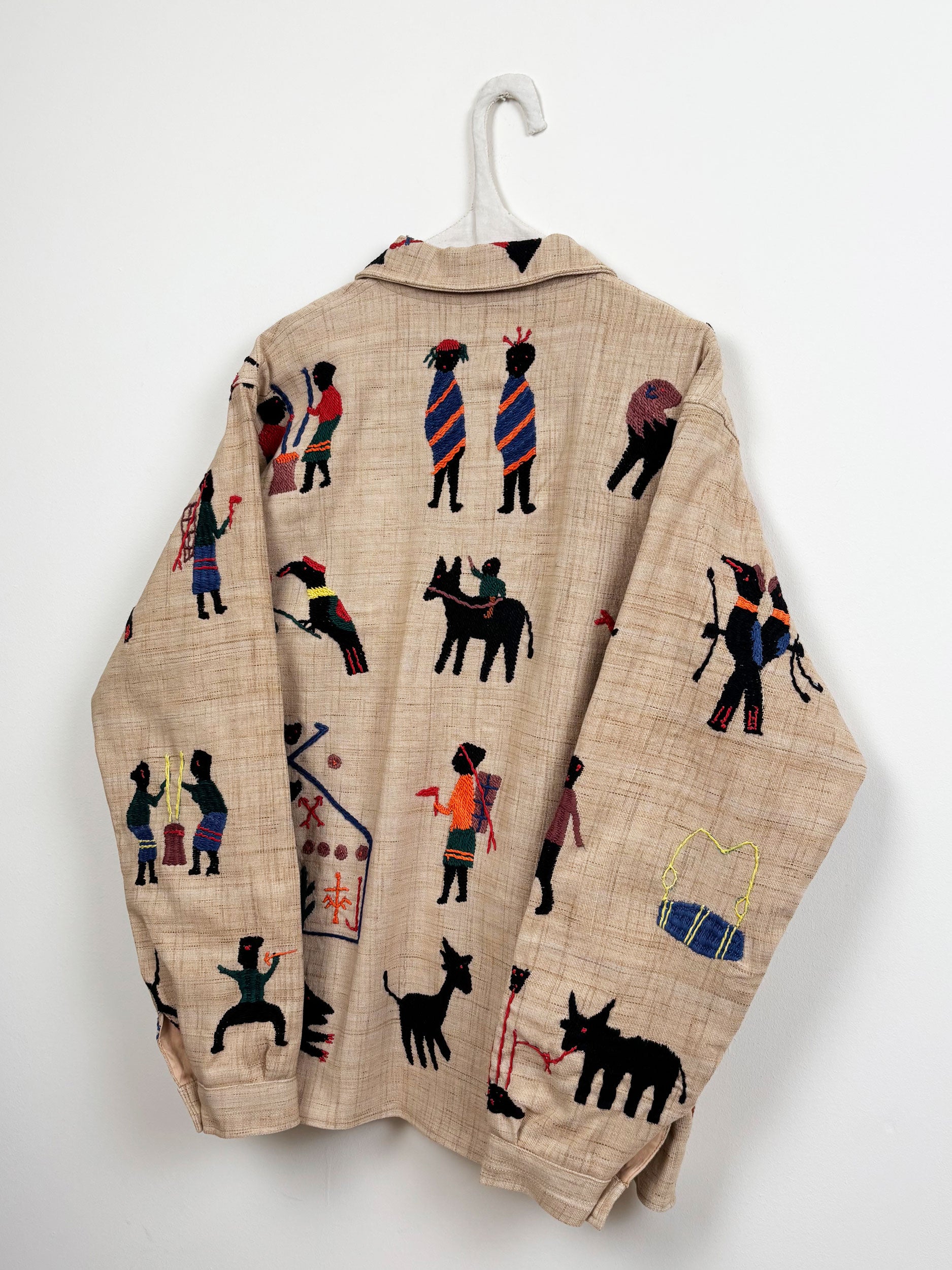 A dog barking scene jacket - Man fit