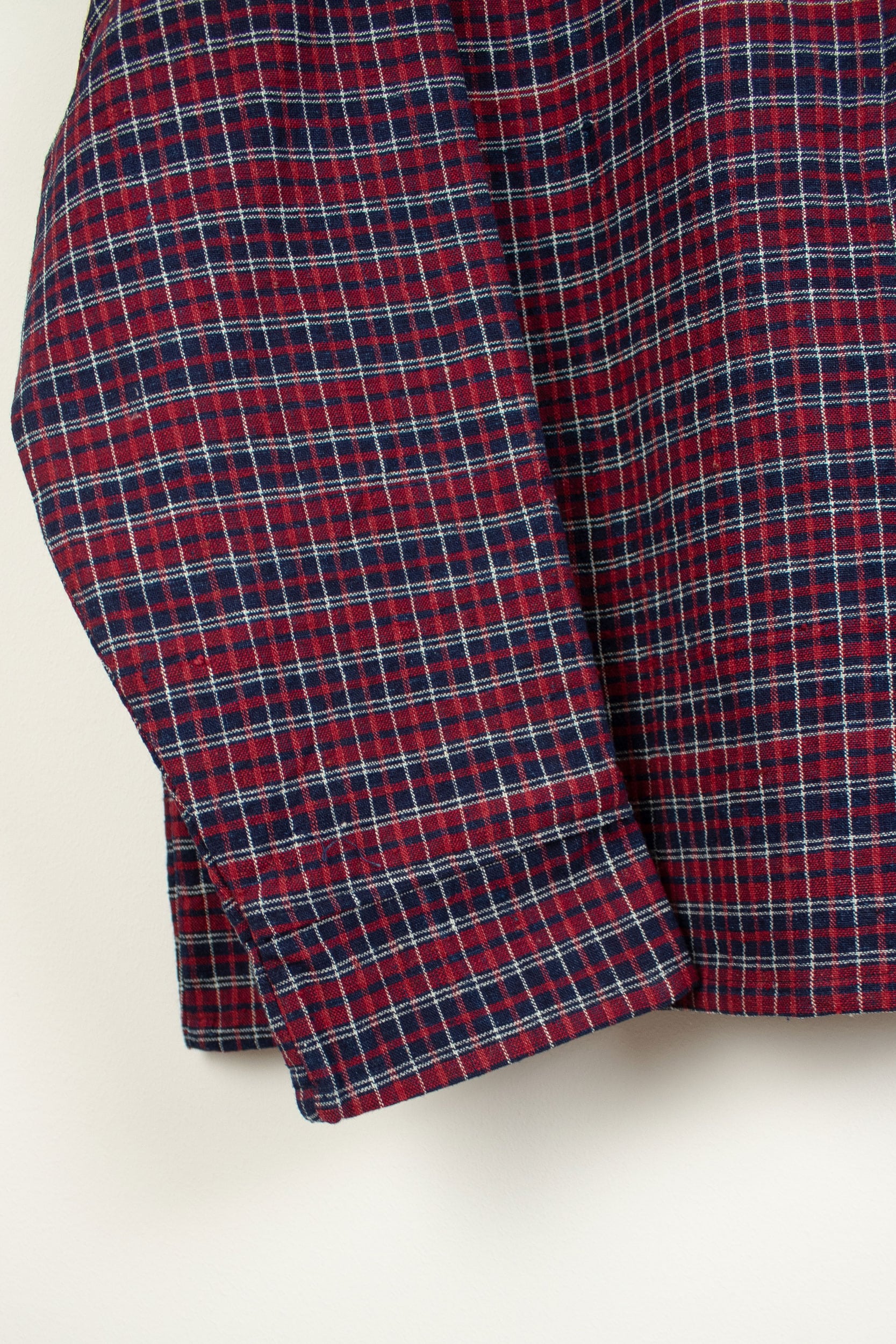Red & blue plaid buttonless jacket