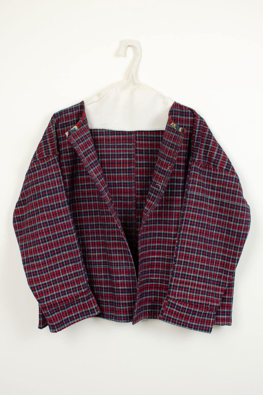 Red & blue plaid buttonless jacket