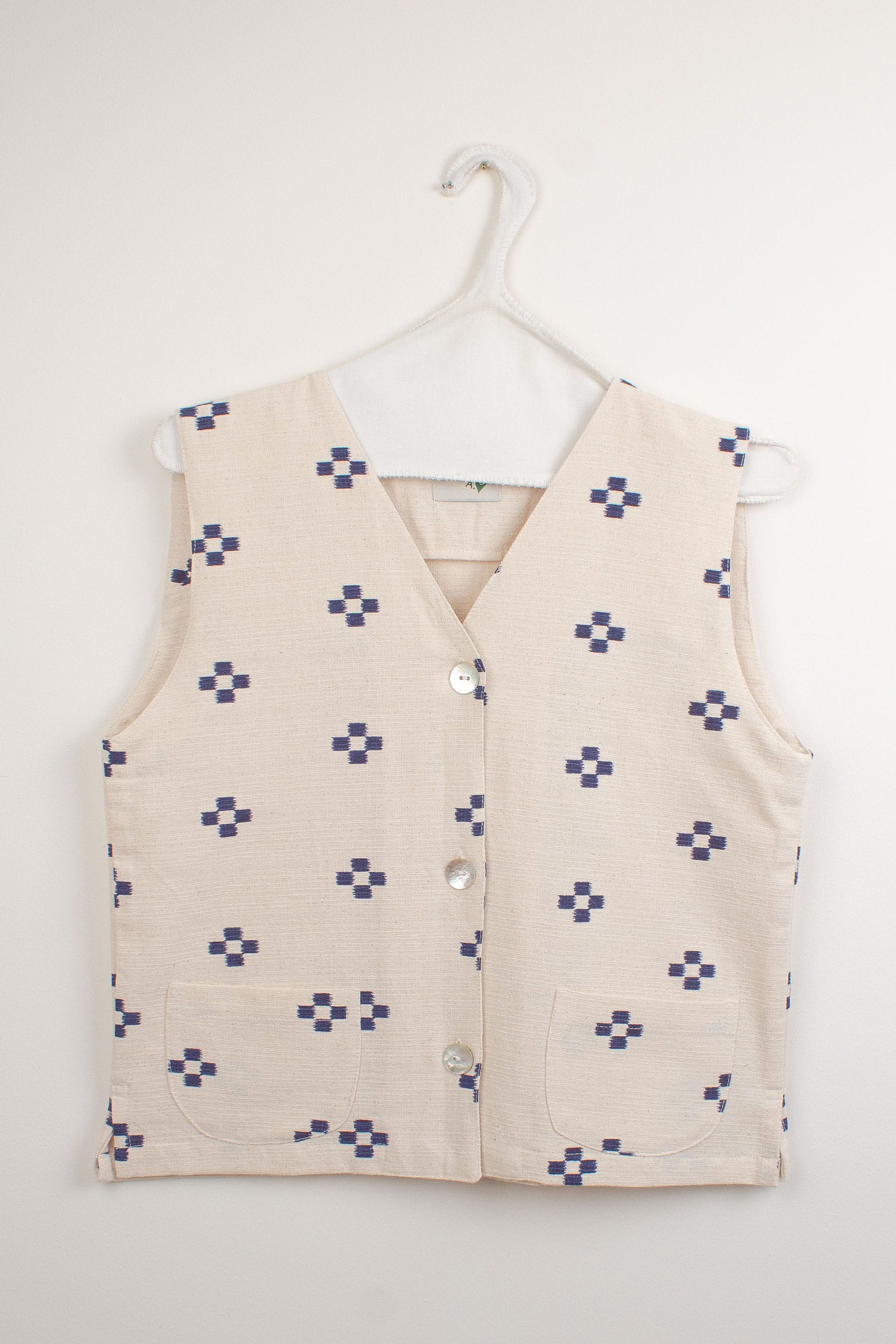 Blue flowers vest