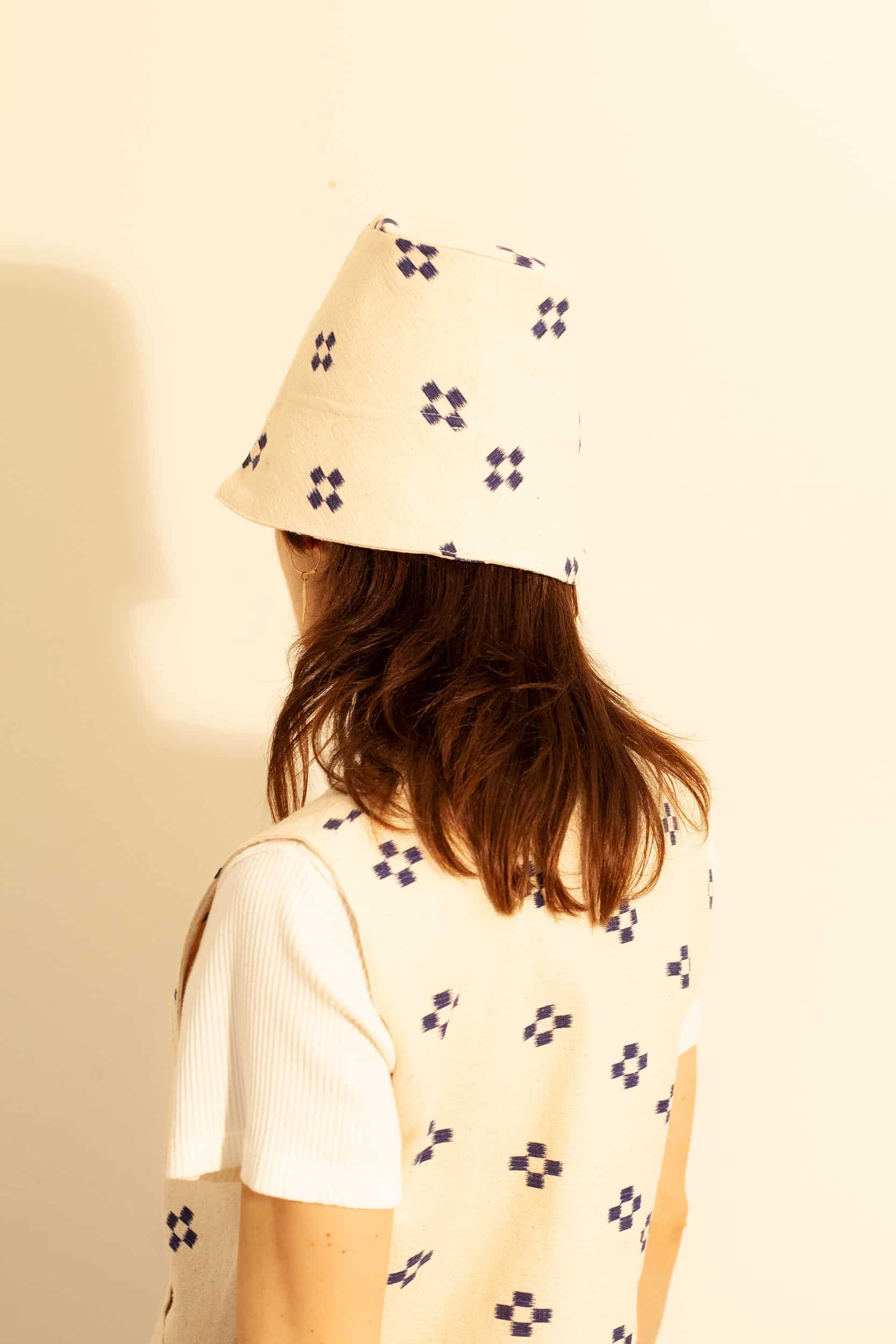 Blue flowers bucket hat