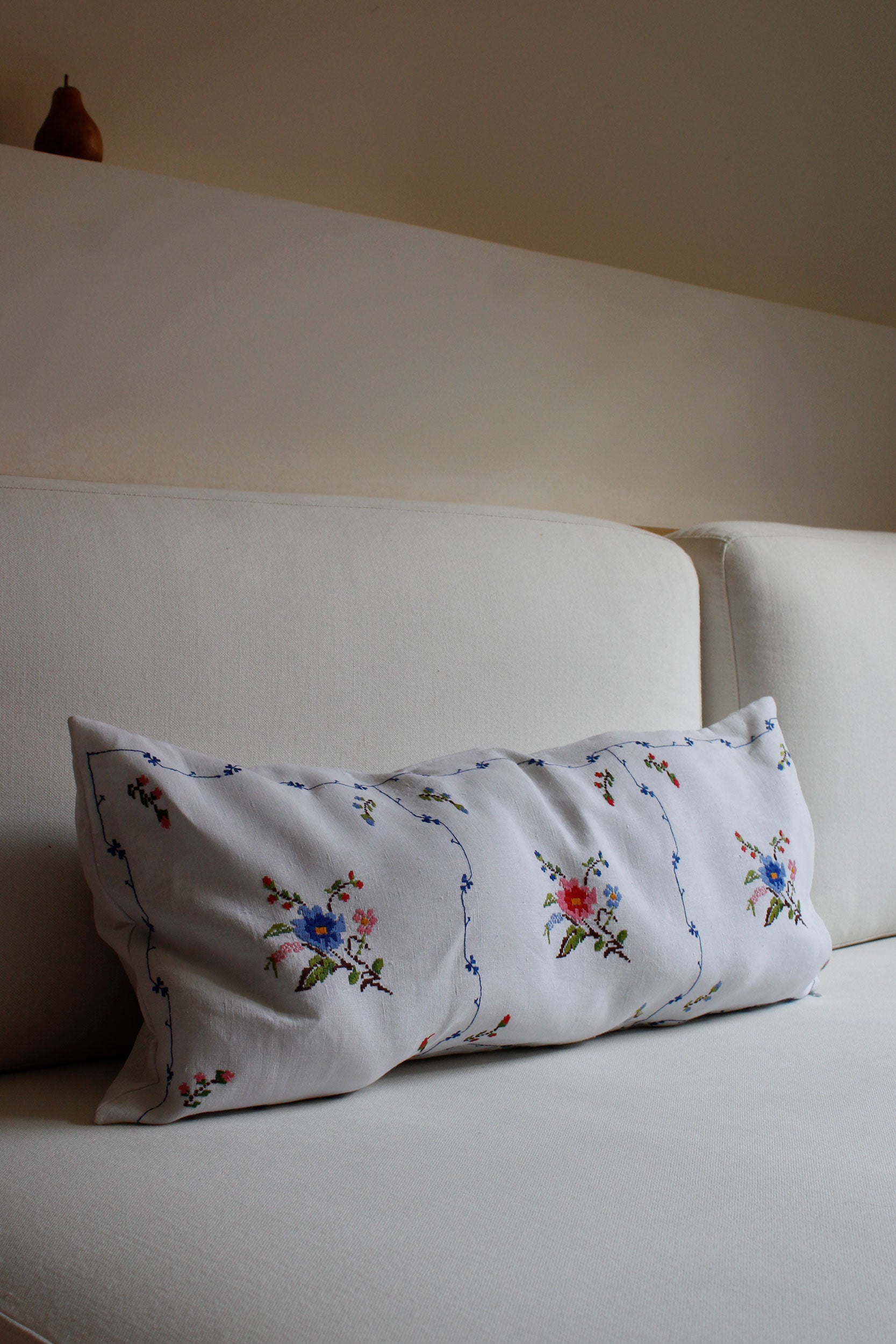 Bouquets of flowers pillowcase