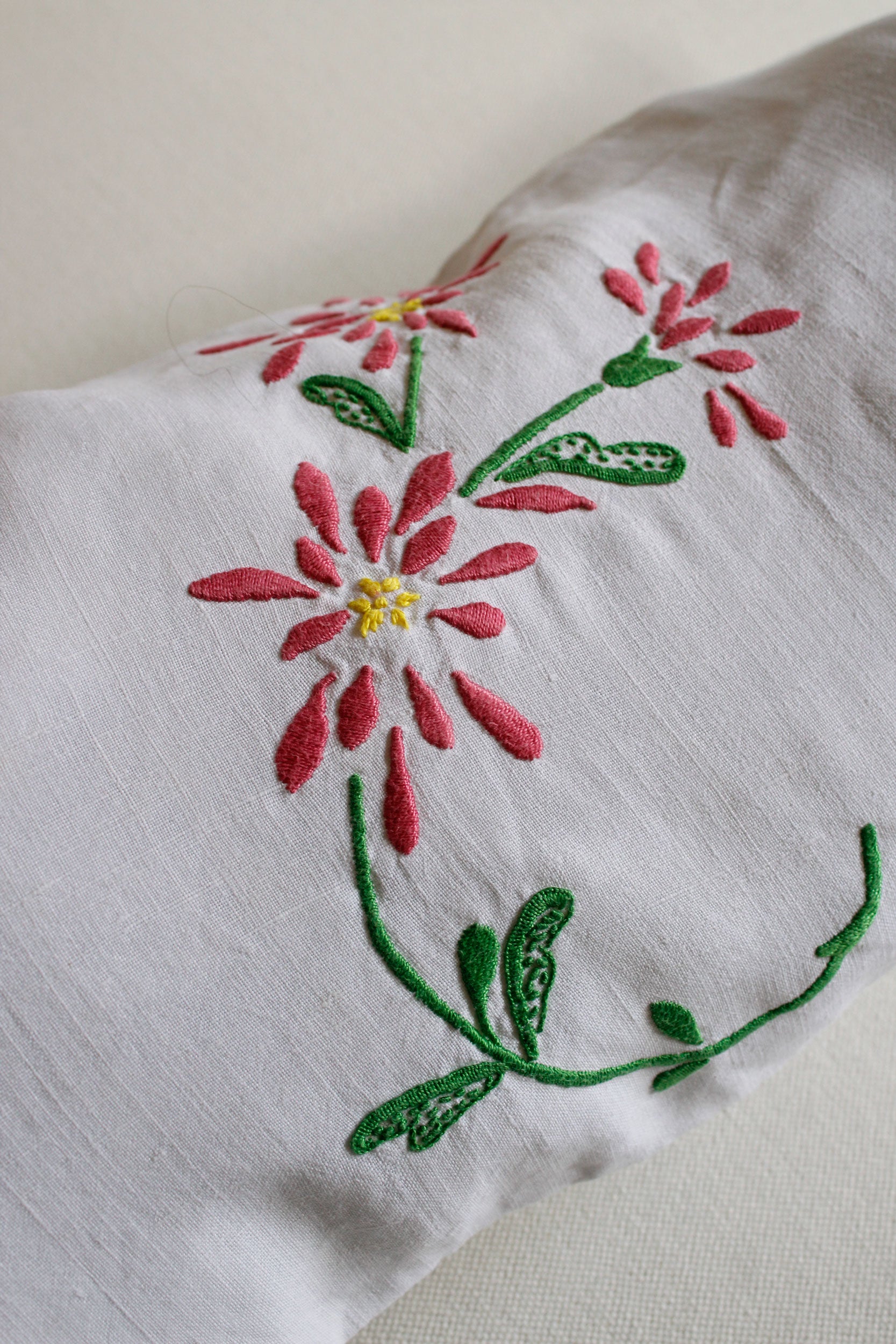 Pink flowers pillowcase