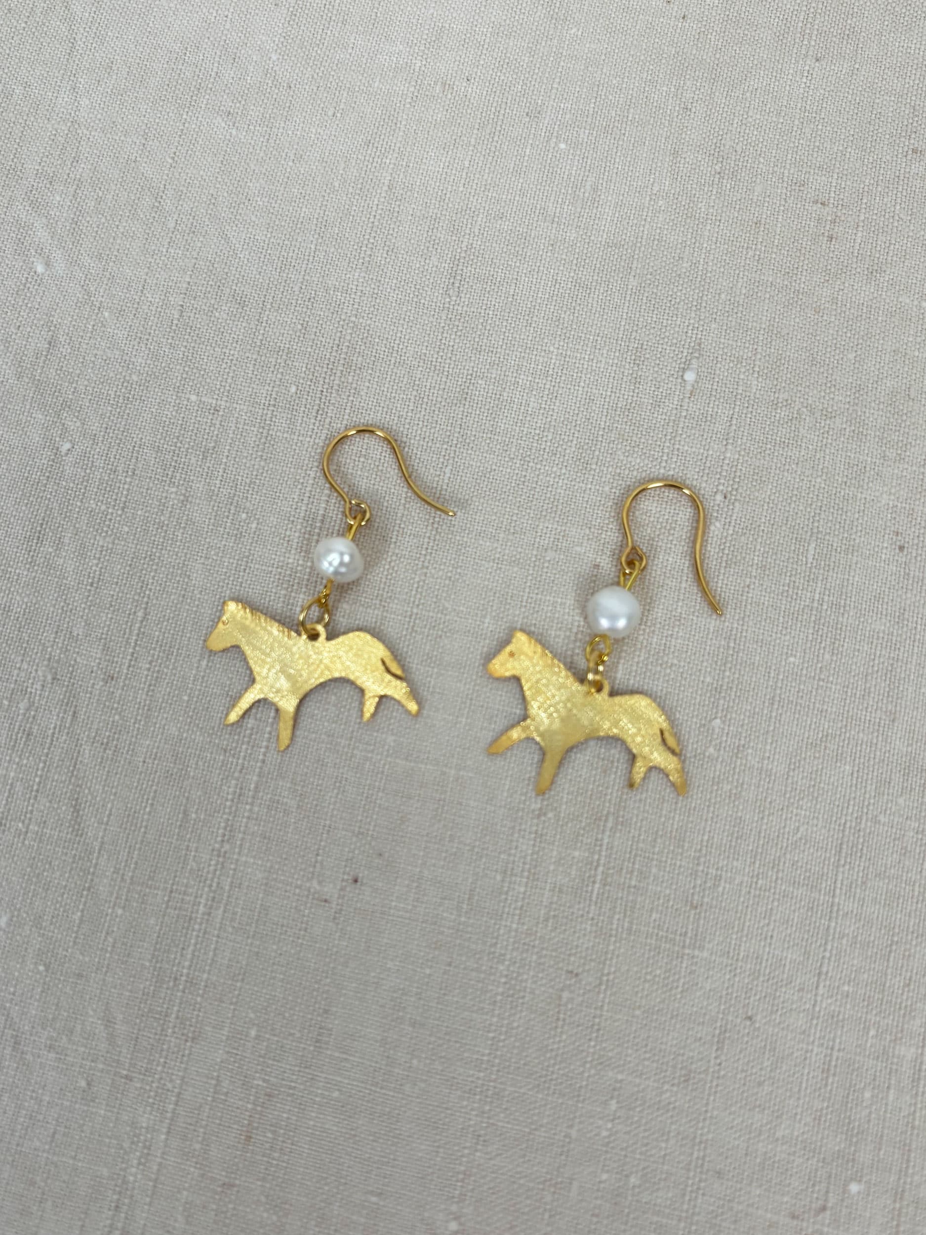 Cavallo in pearls earrings - Special edition