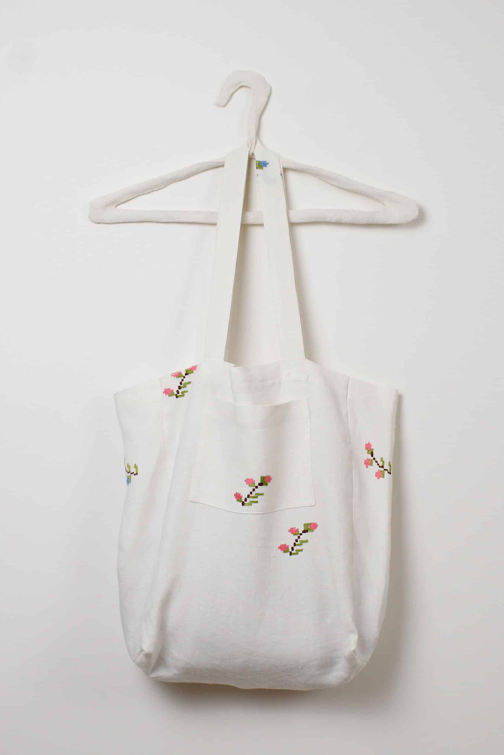 Small pink flowers bag