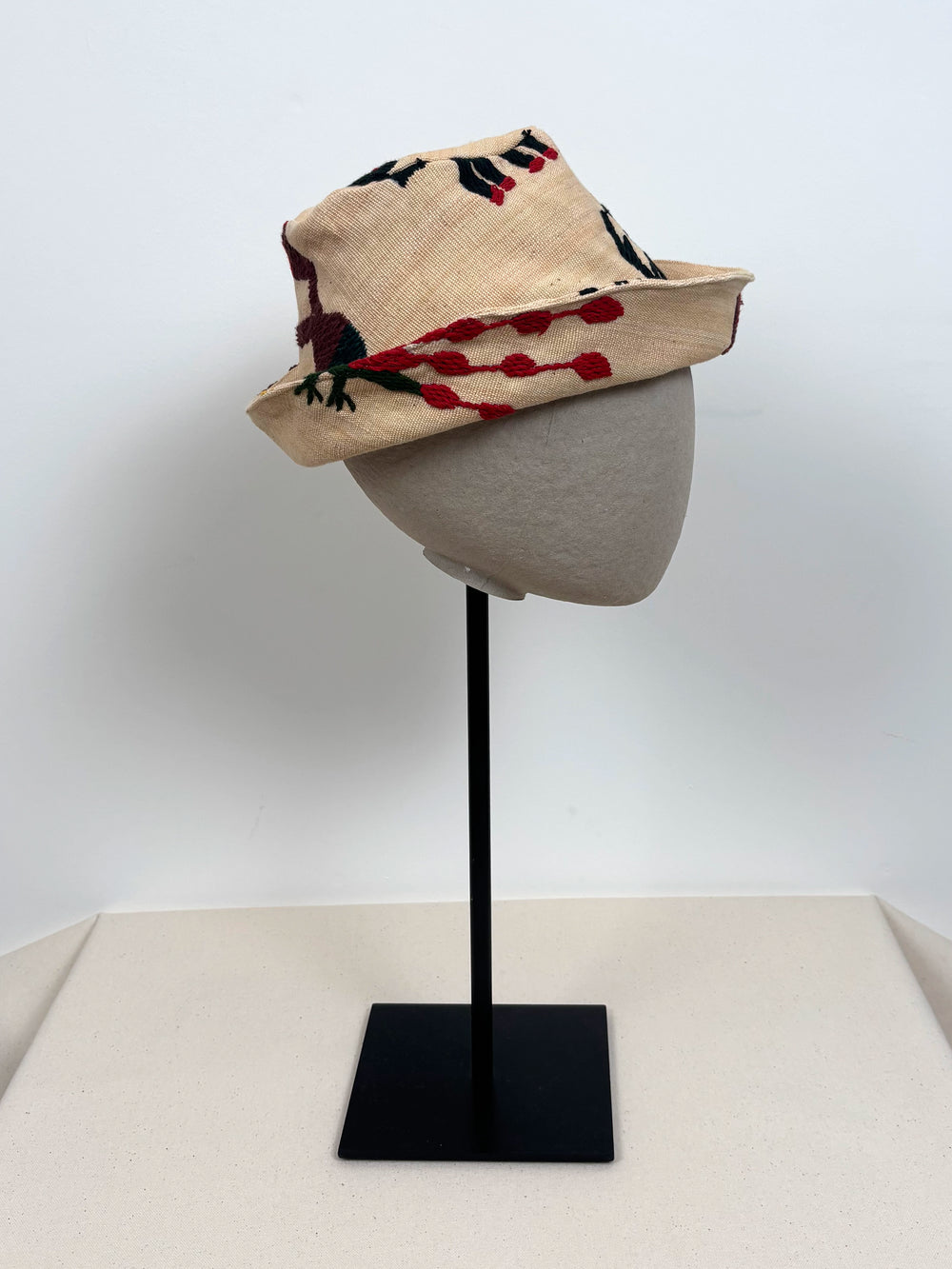 Red animals scene hat