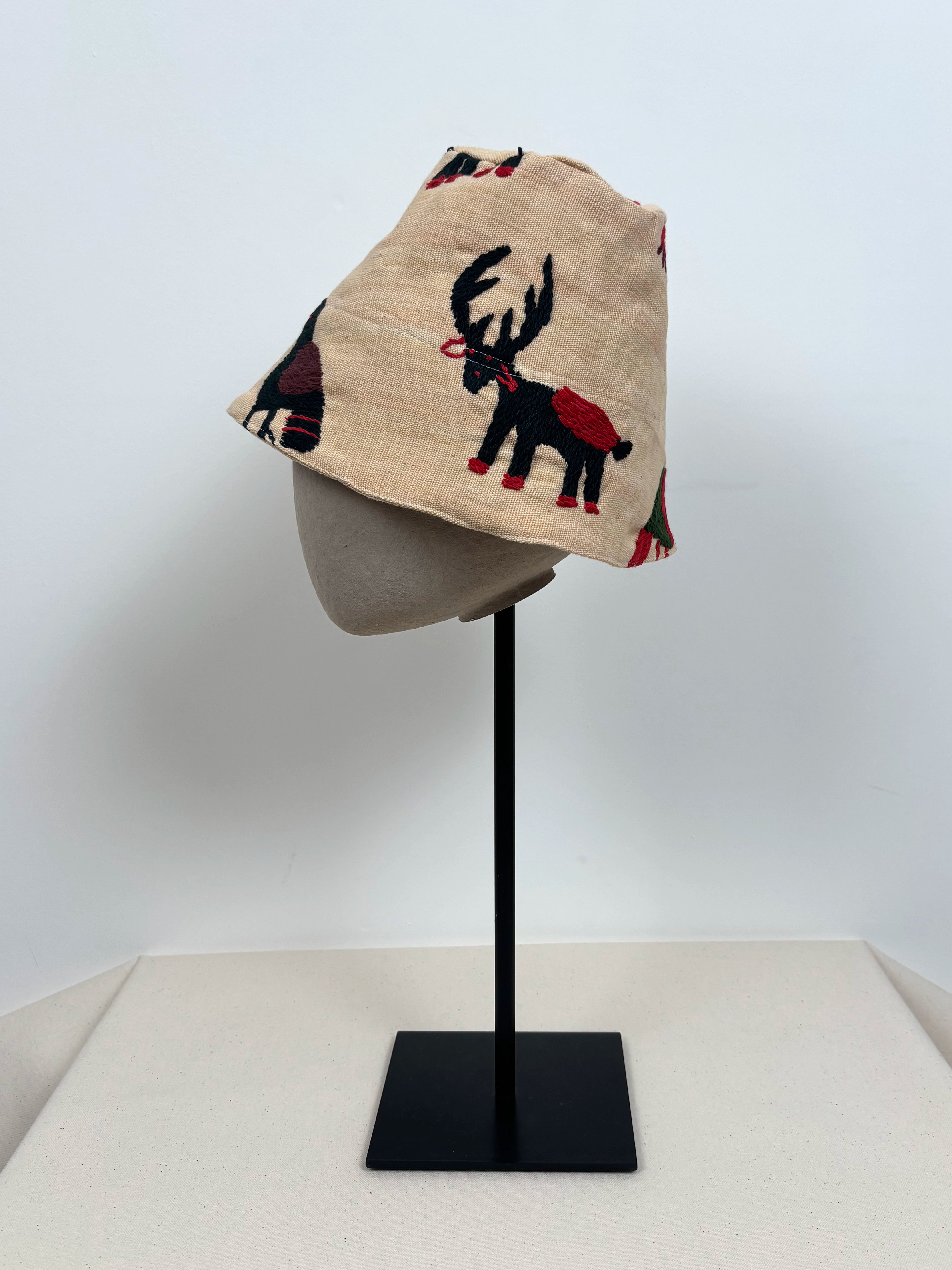 Red animals scene hat