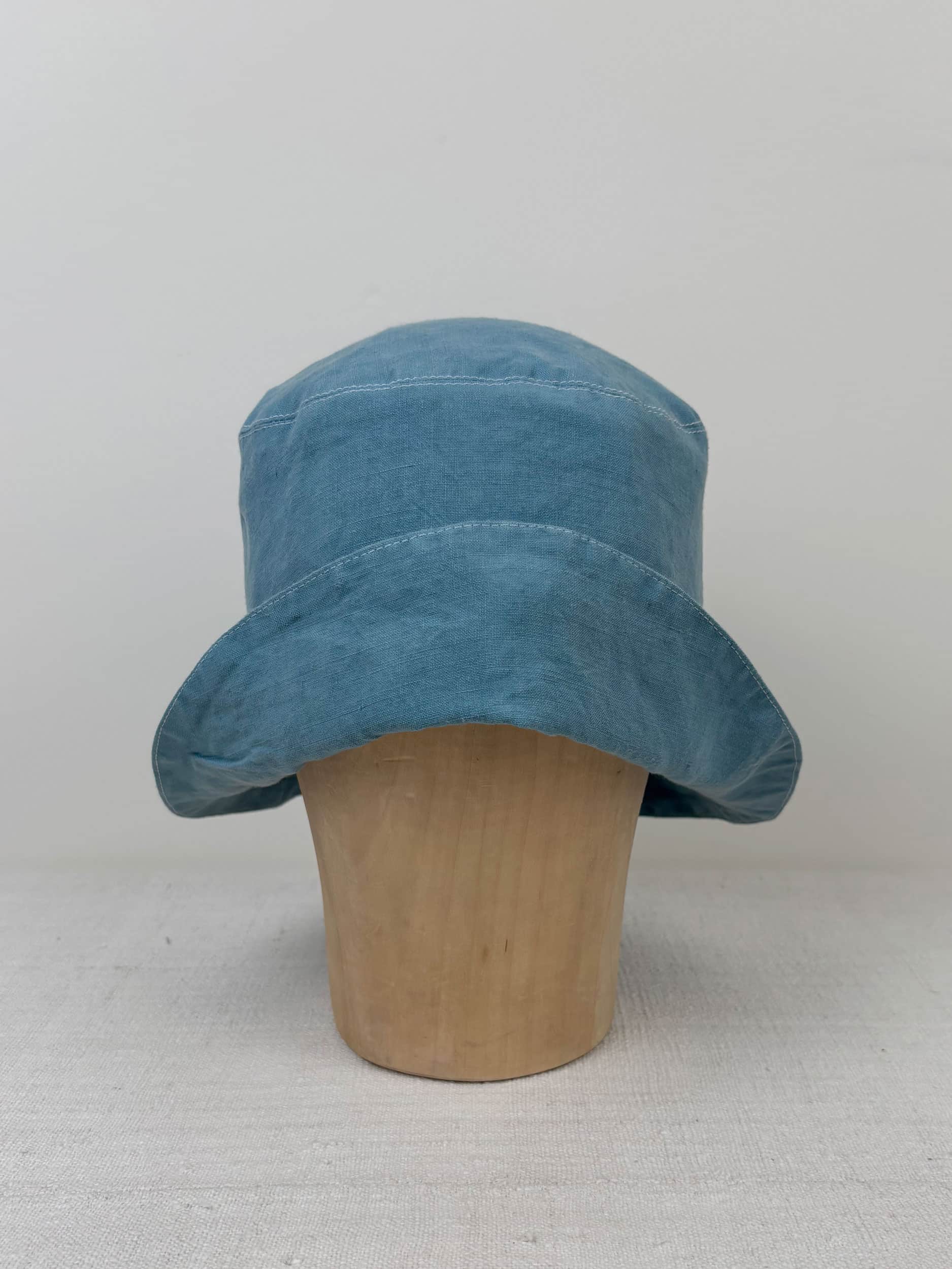 Blue dyed wide-brimmed hat