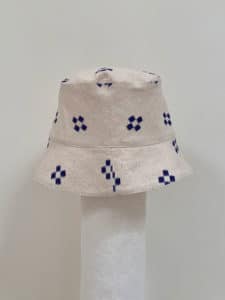 Blue flowers wide-brimmed hat