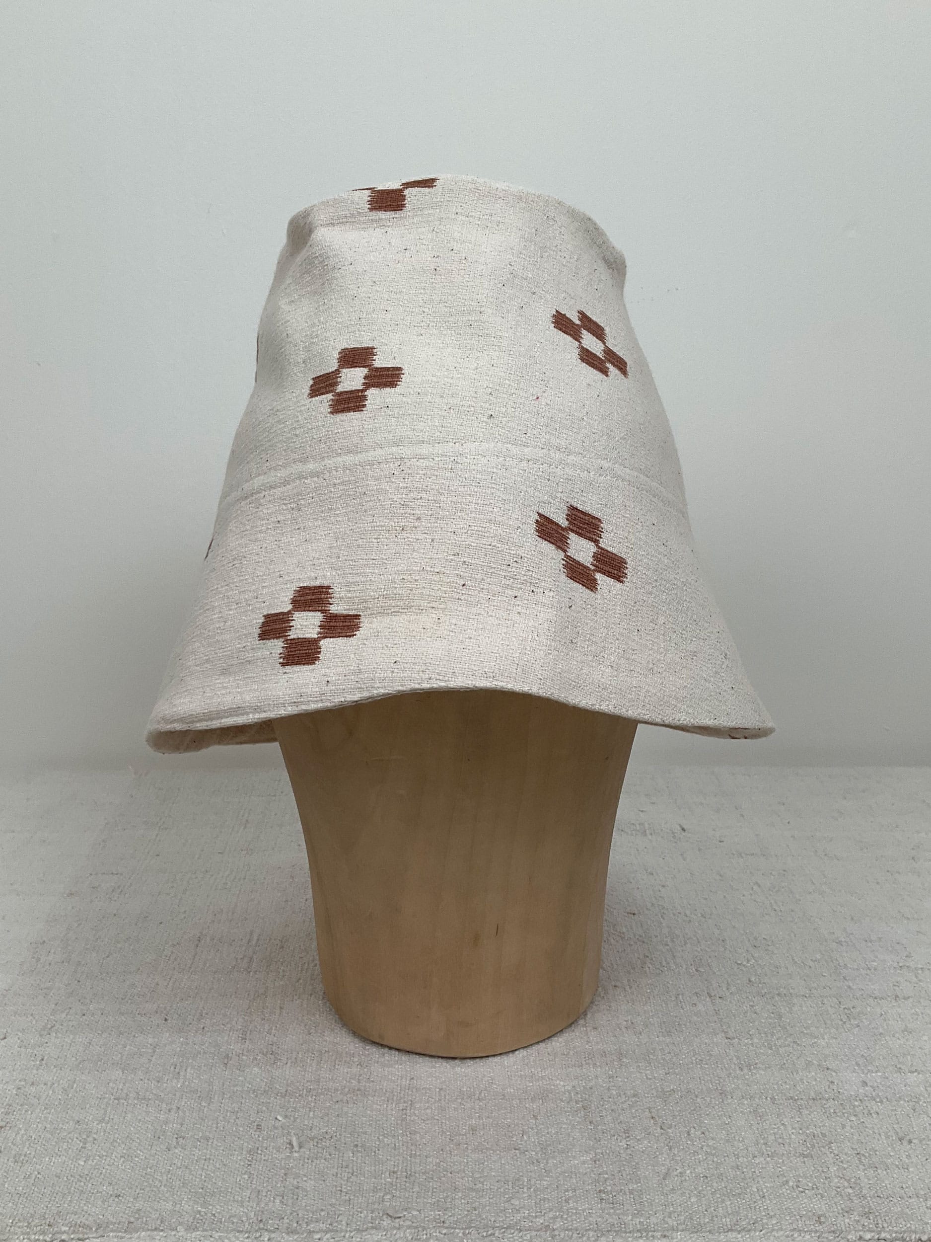 Brown flowers bucket hat