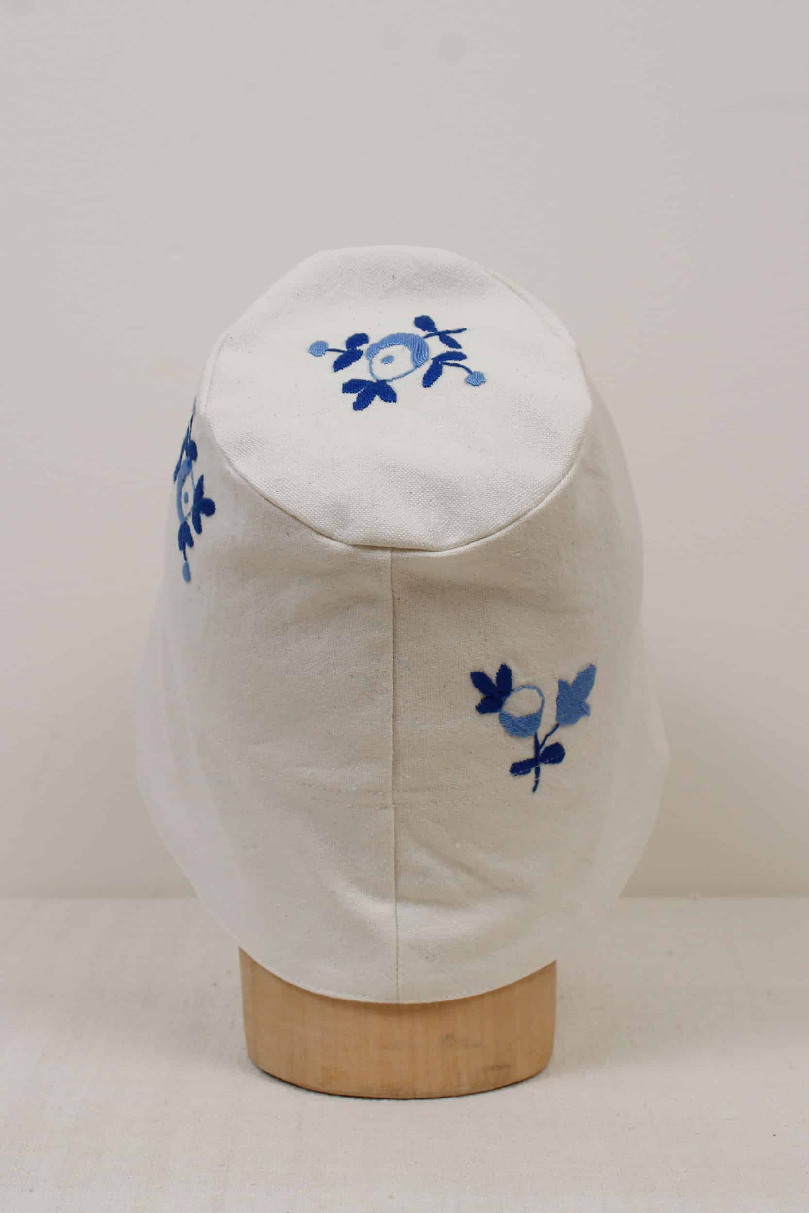 Blue flowers hat