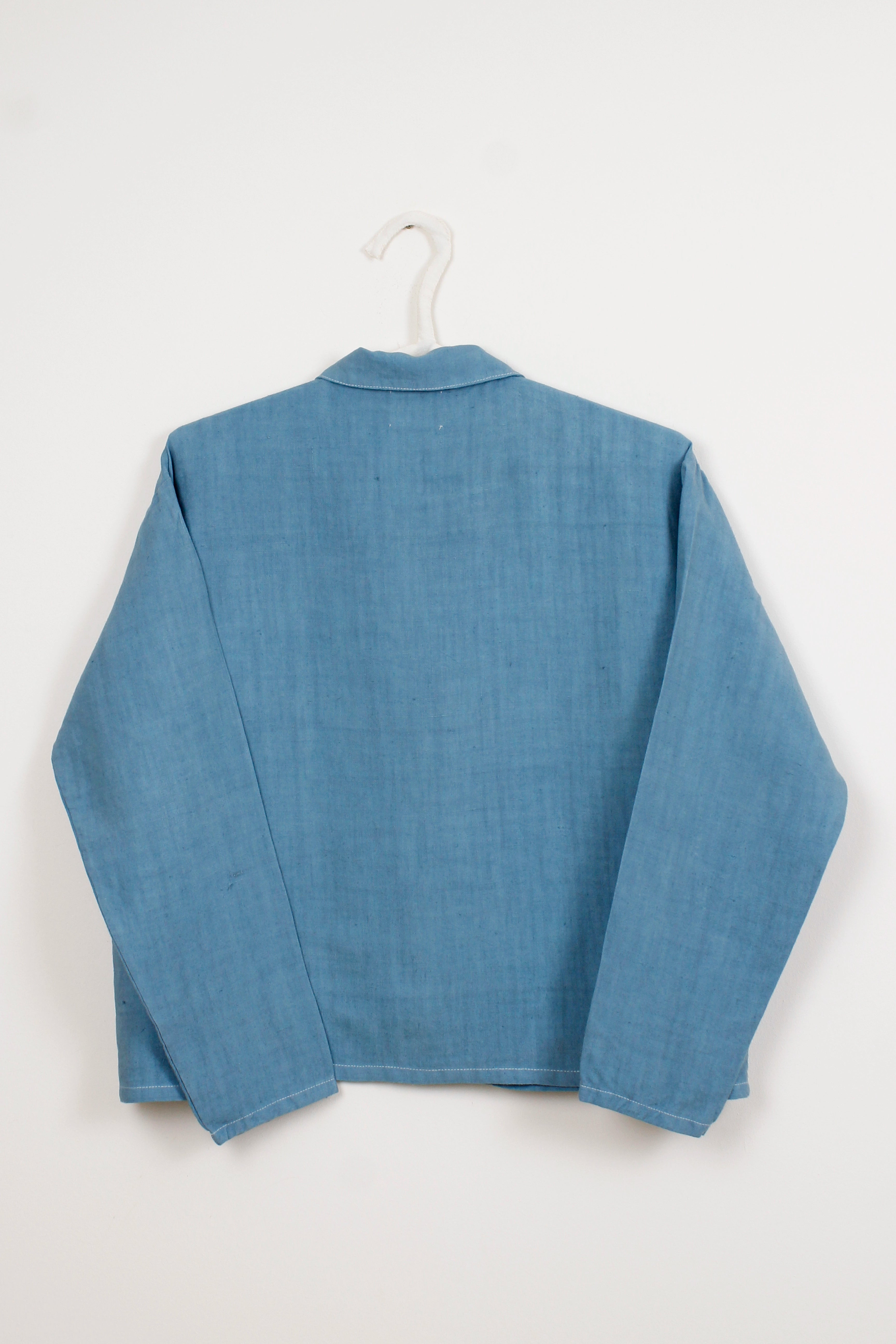Blue dyed lapels short shirt