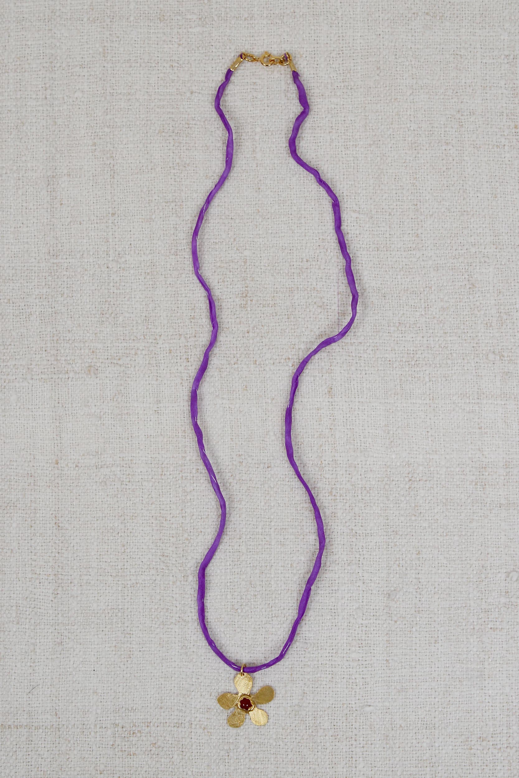 Purple Lyra silk necklace