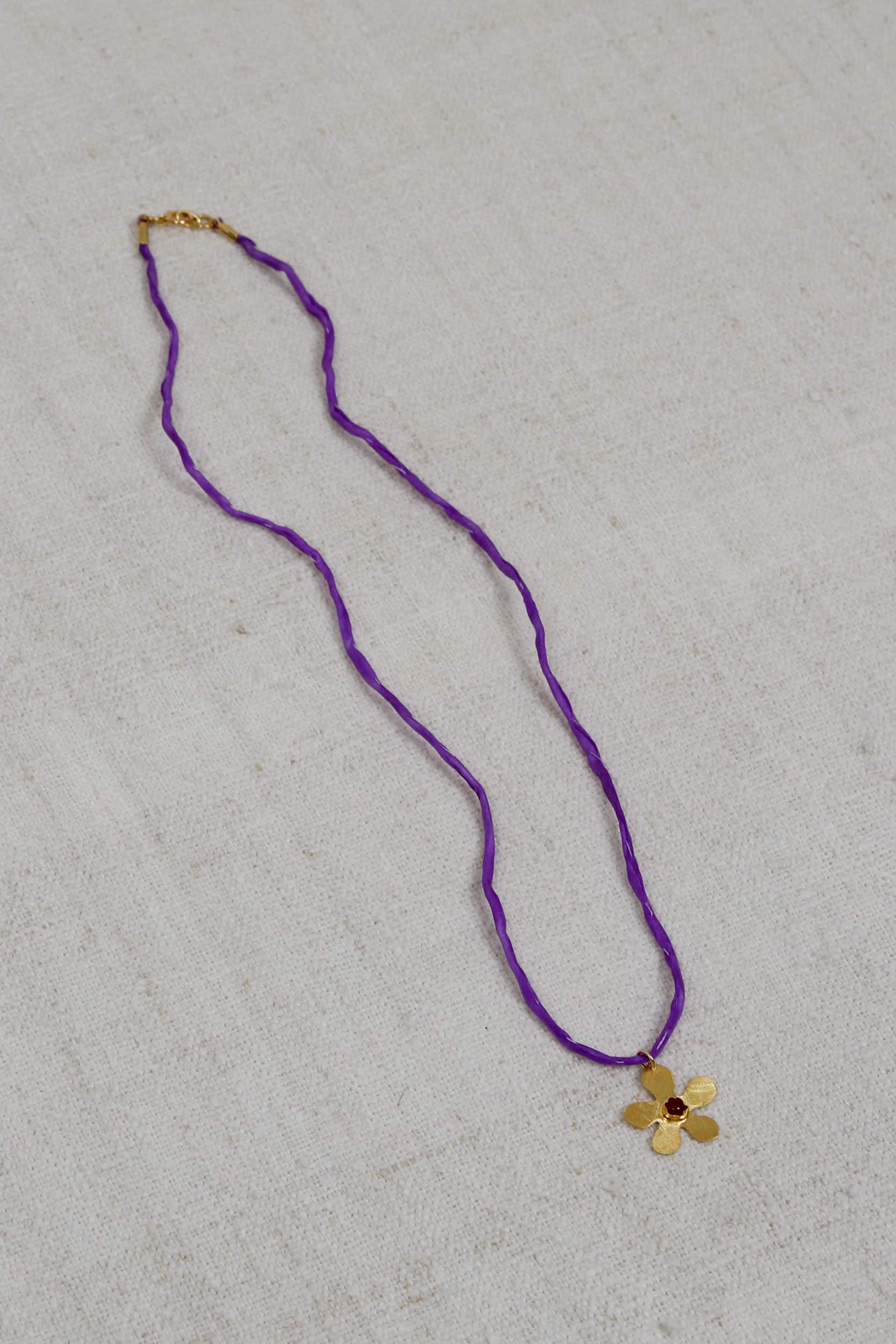 Purple Lyra silk necklace