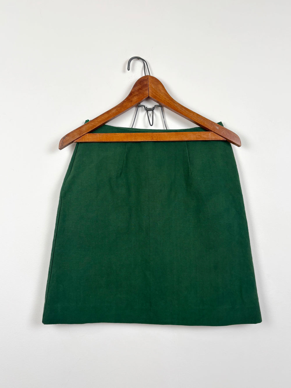 Green dyed skirt