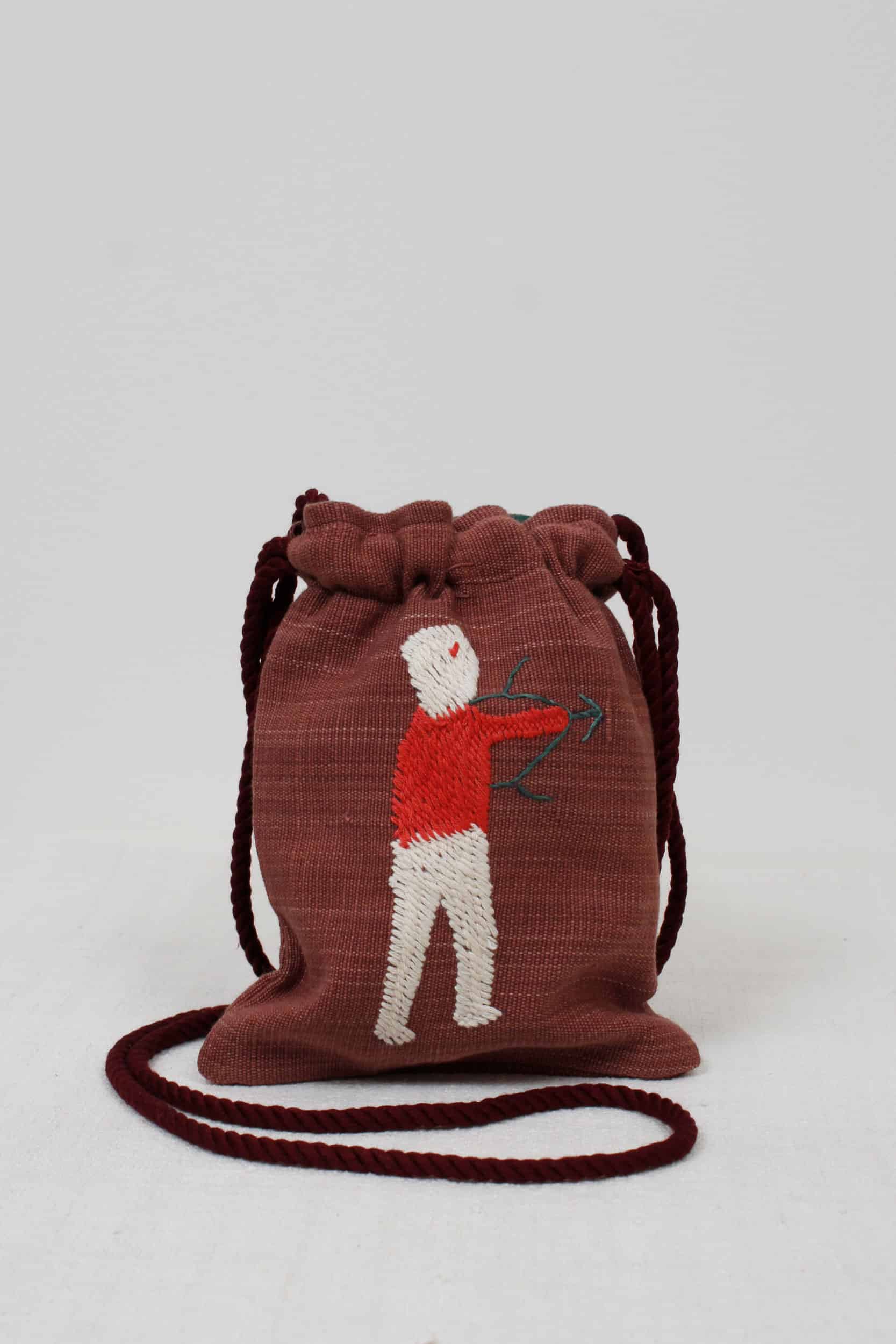 Archer scene pouch bag