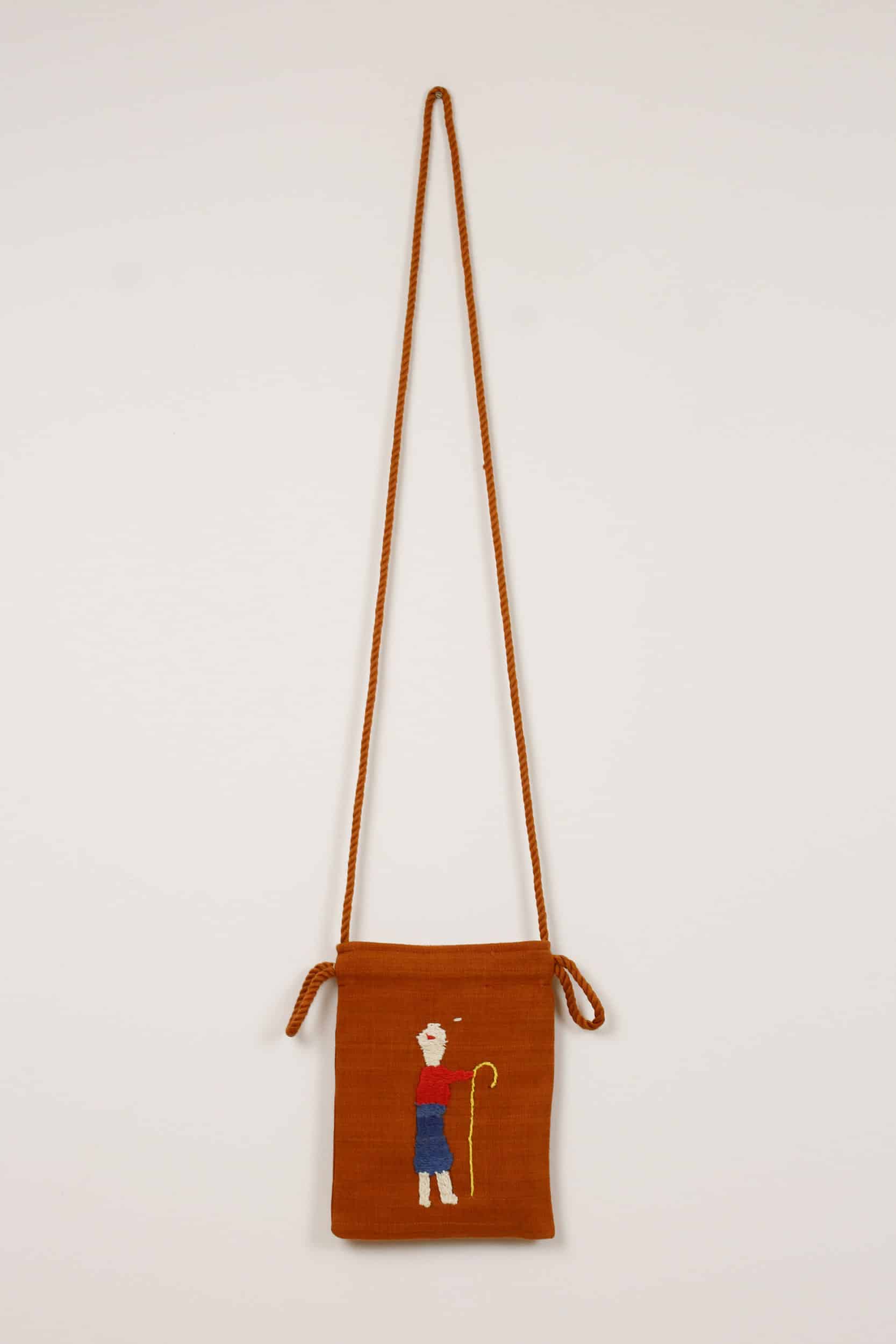 Mother with baby scene pouch bag