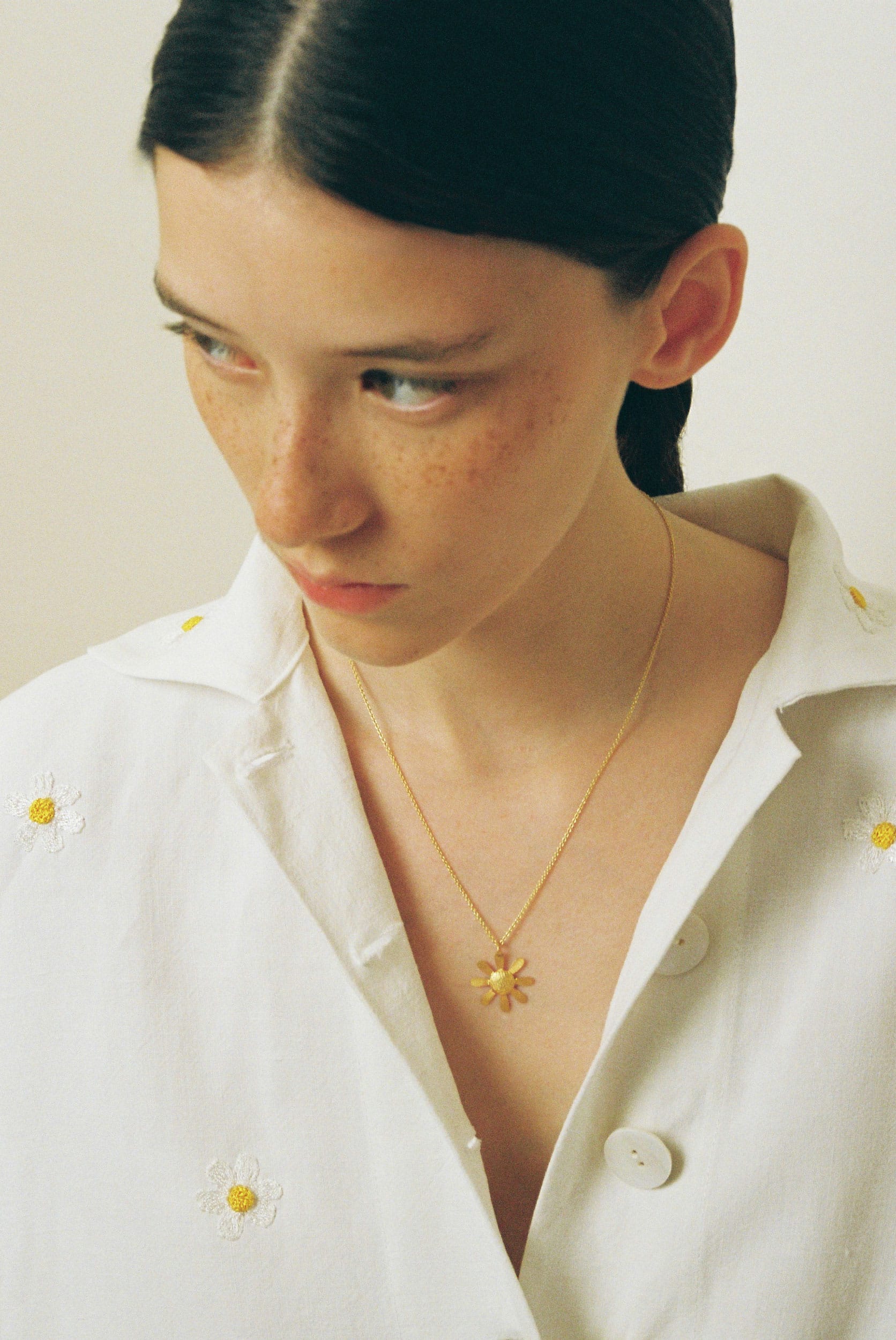 Rita gold pendant