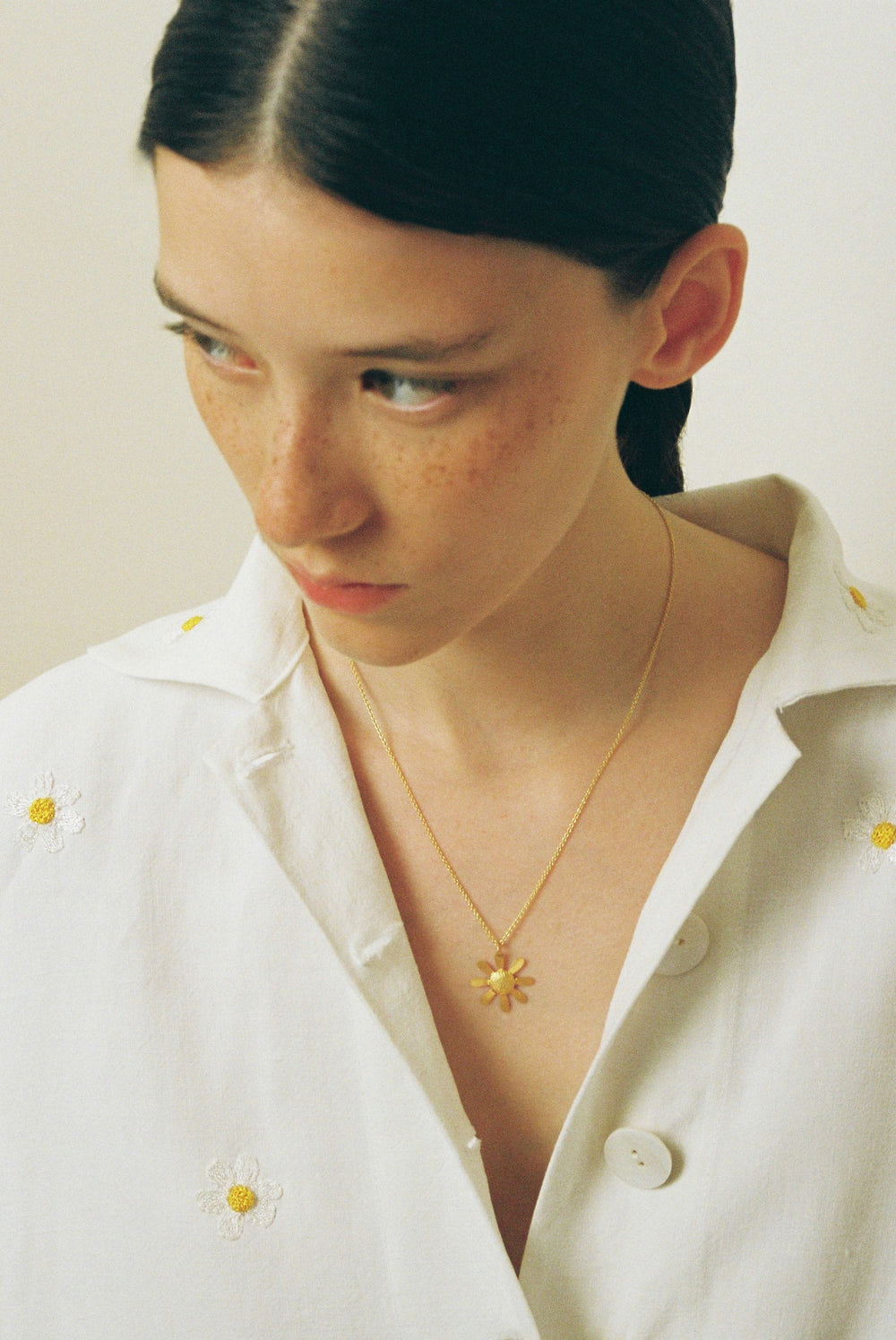 Rita gold pendant