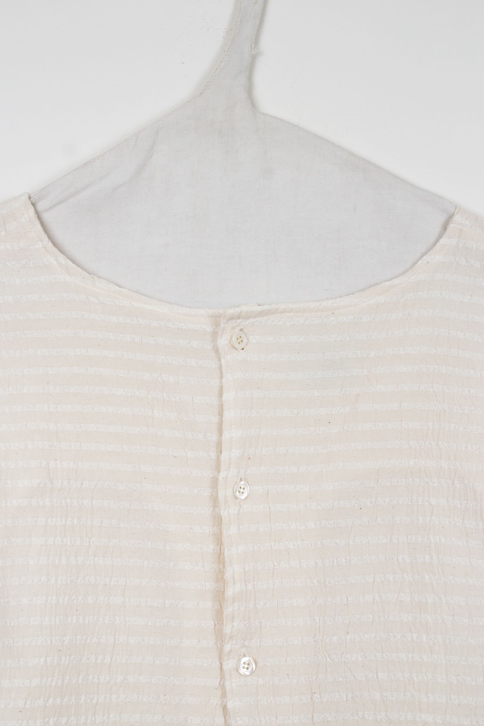 White stripes silk back buttons top