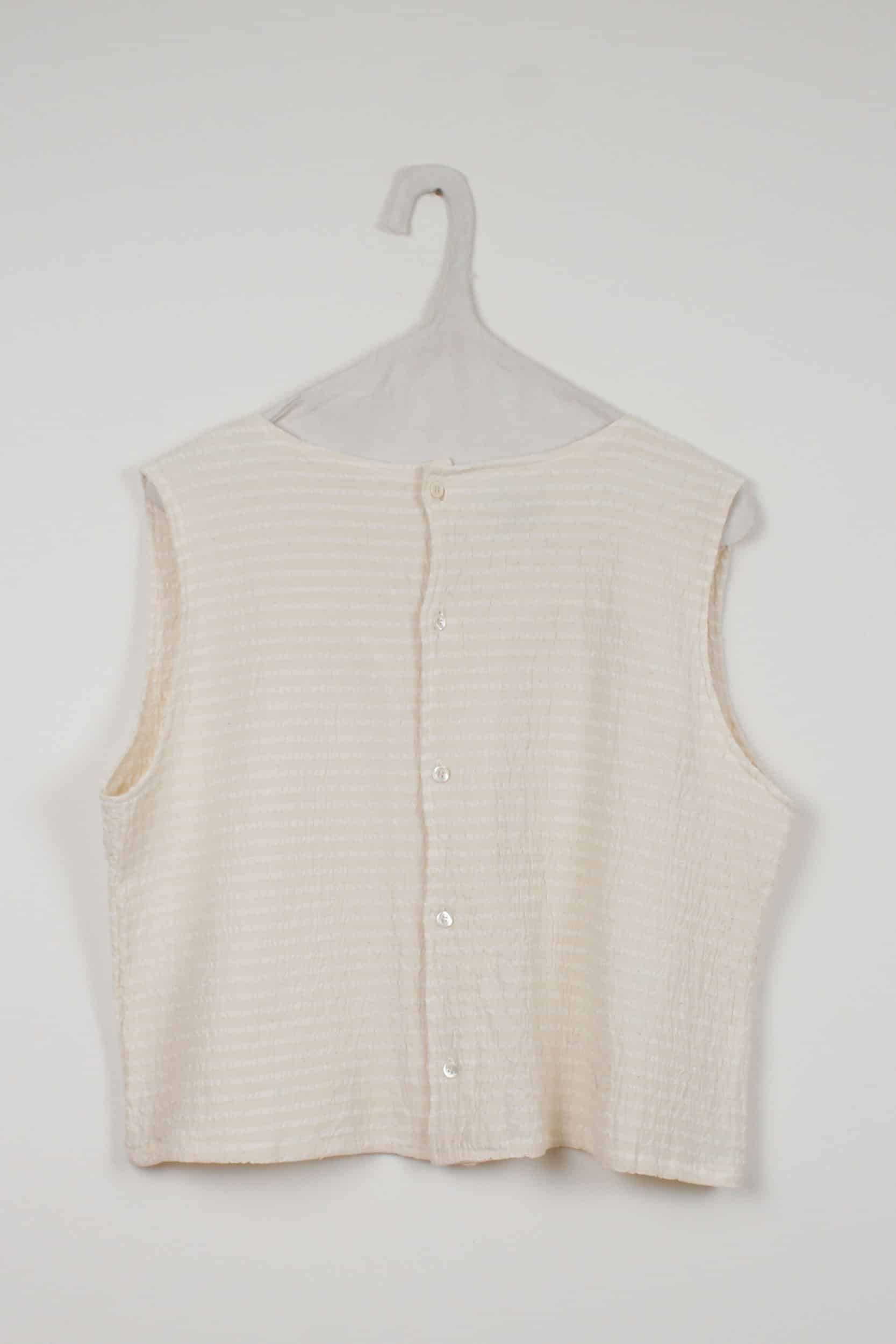 White stripes silk back buttons top