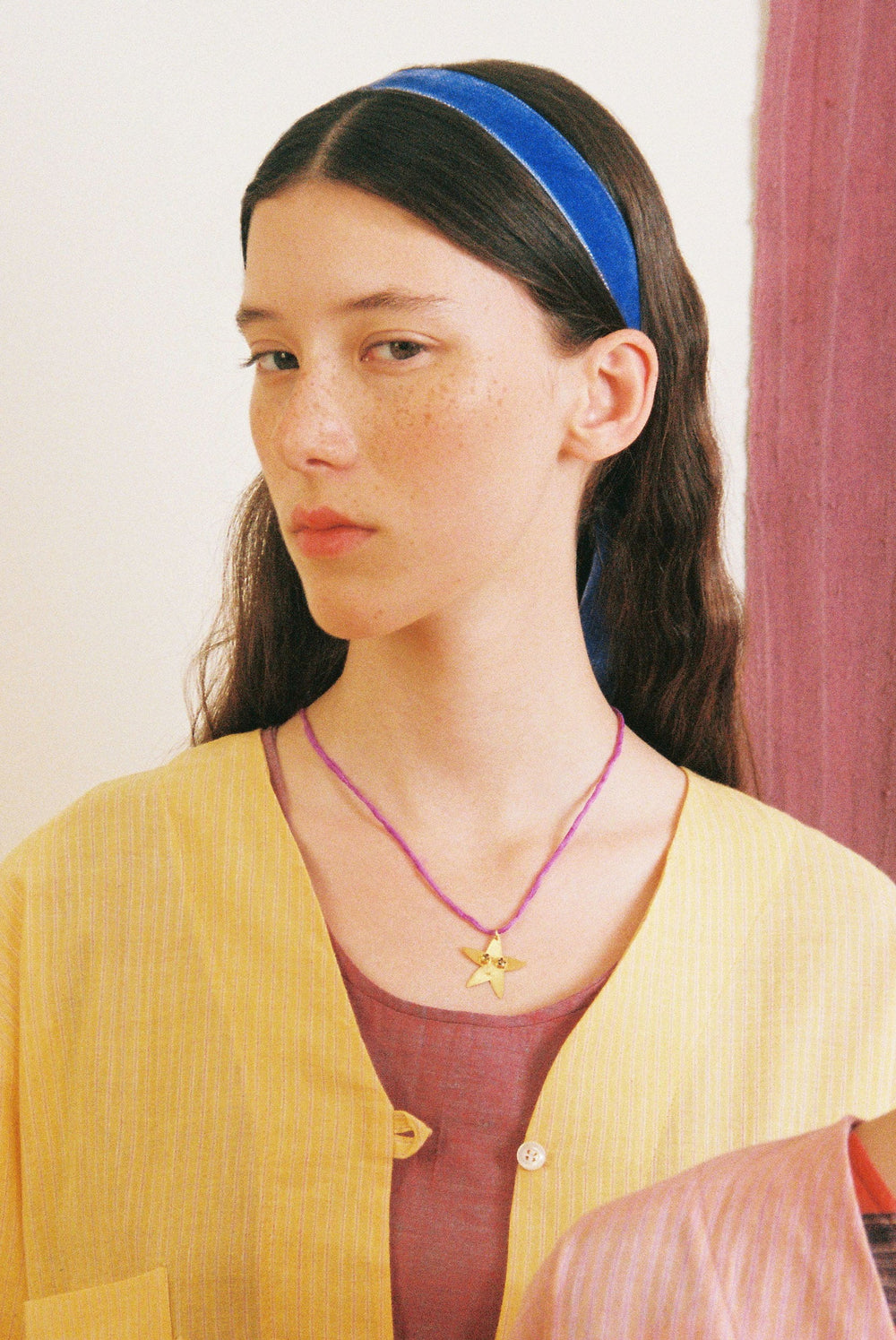 Vega gold silk necklace