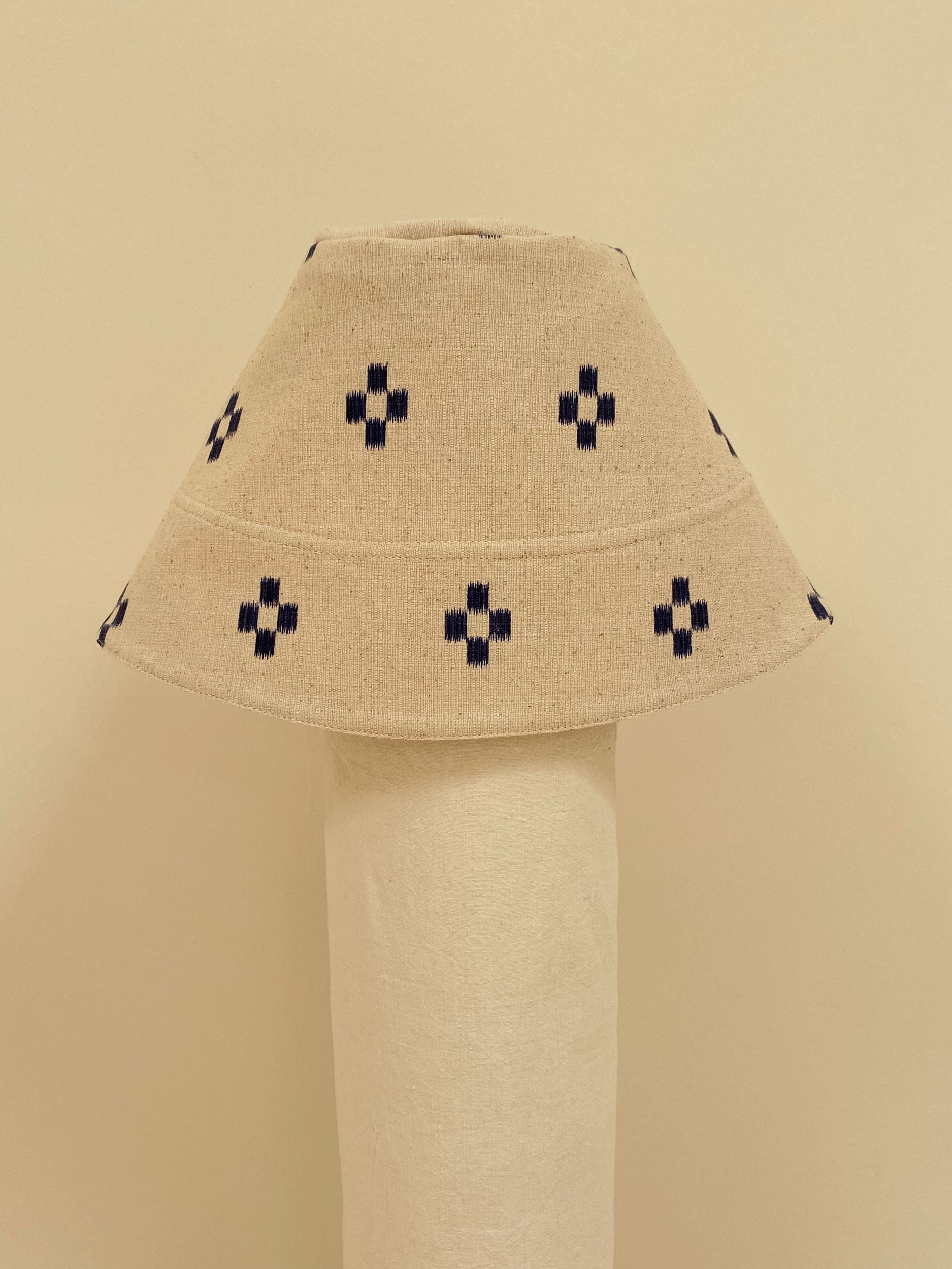 Blue flowers bucket hat