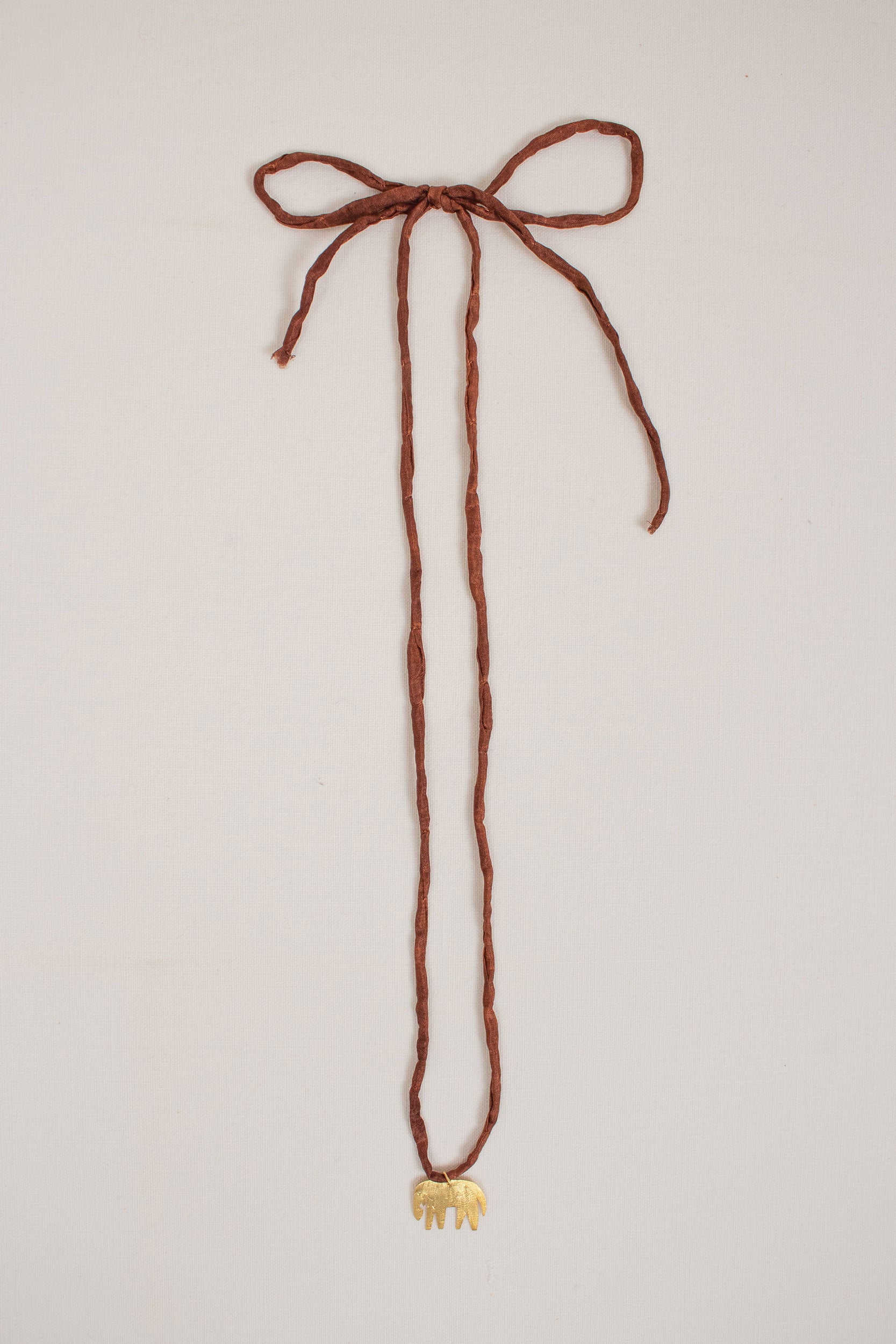 Elefante silk choker
