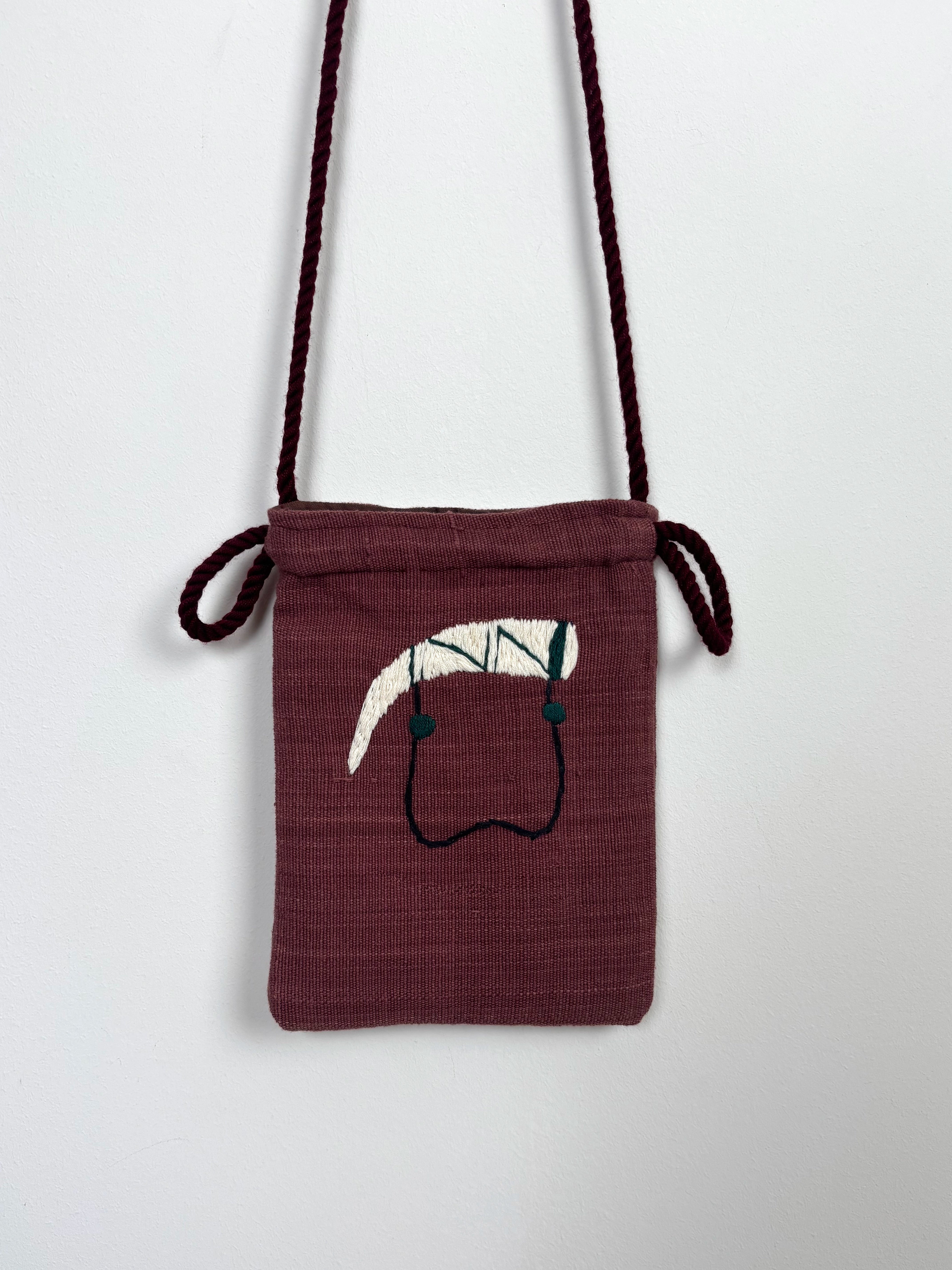 A couple scene pouch bag
