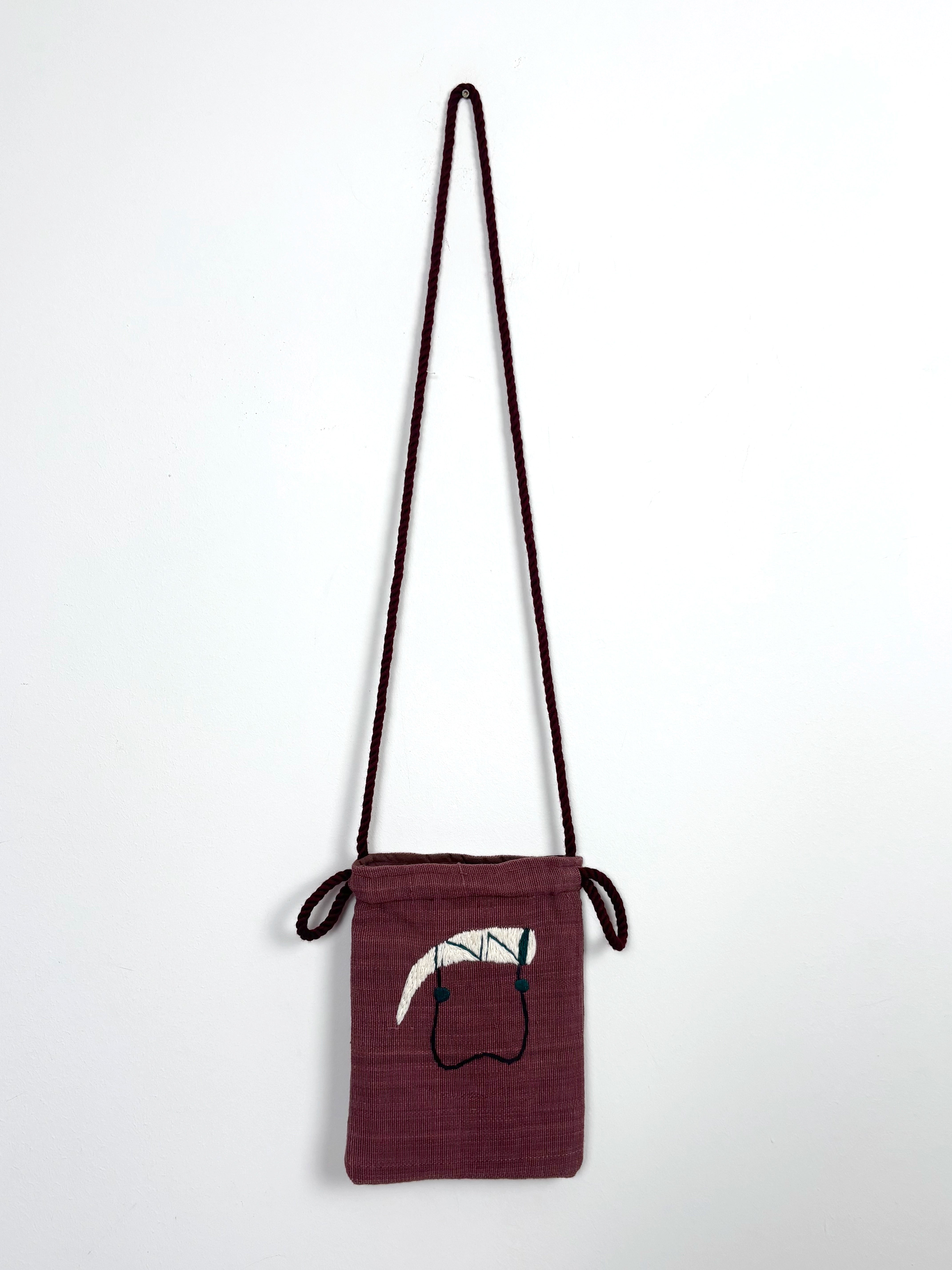 A couple scene pouch bag