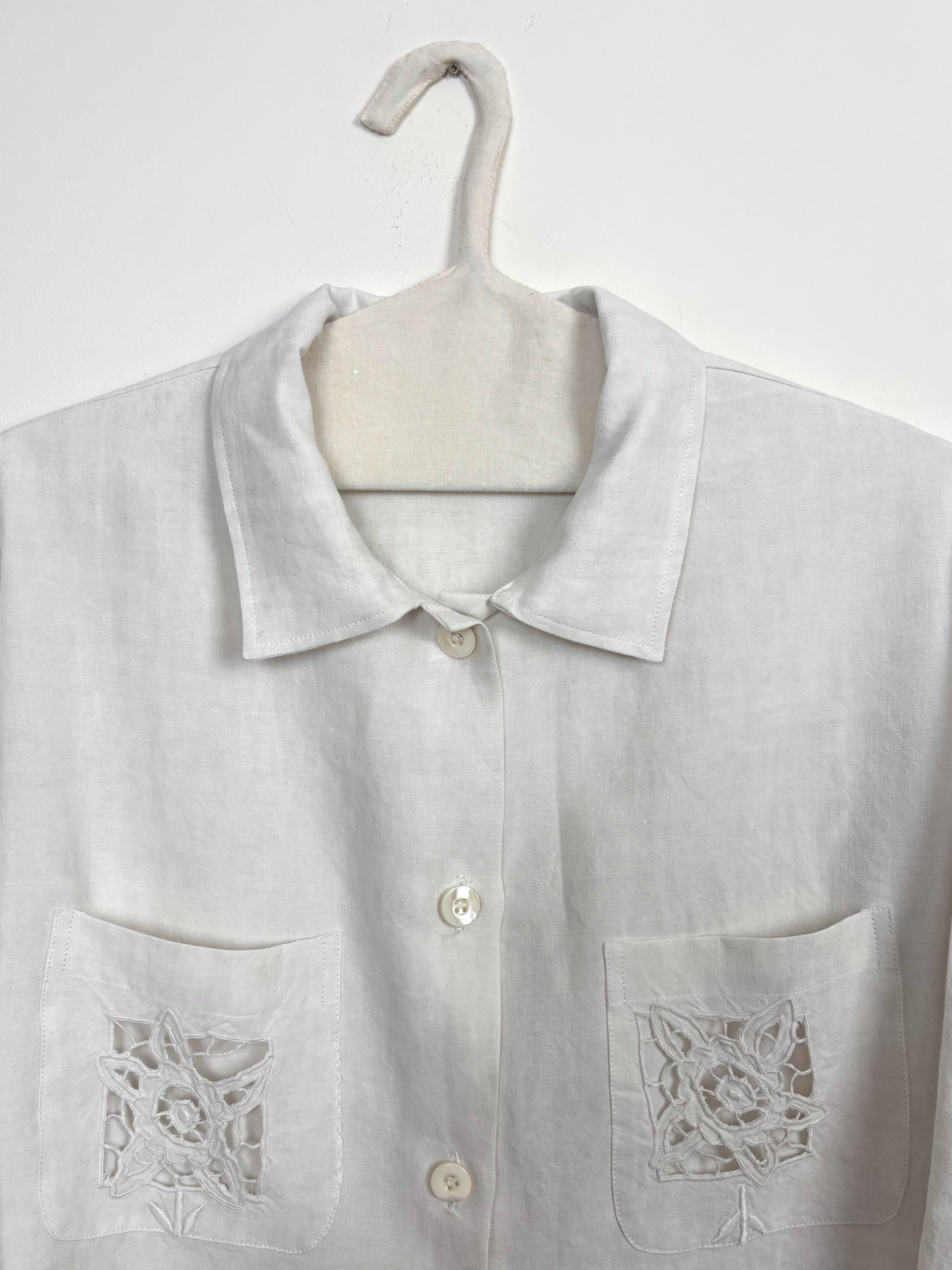 White hemstitch & embroidery flowers long shirt