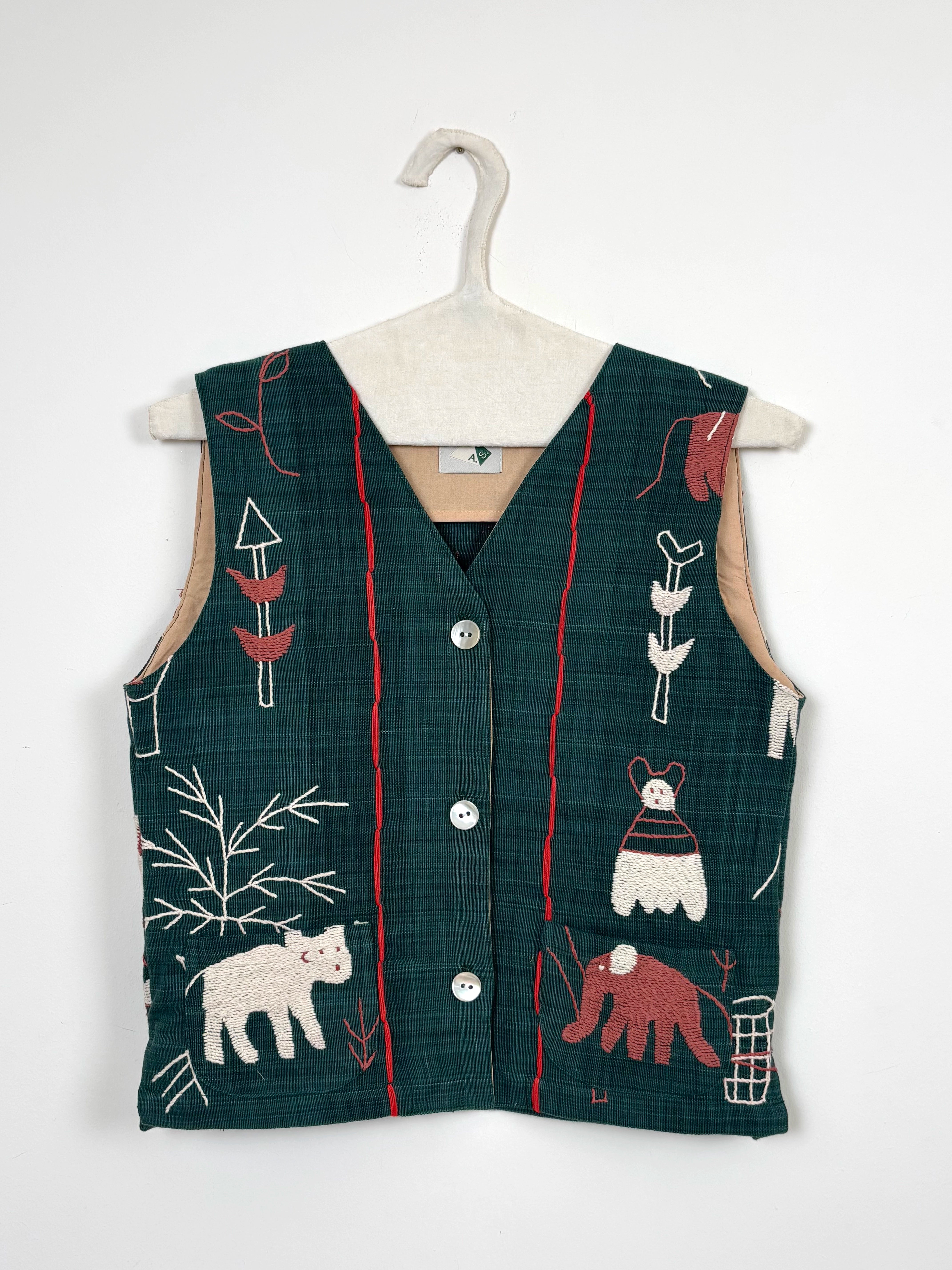Many animals scene vest - Limited edition