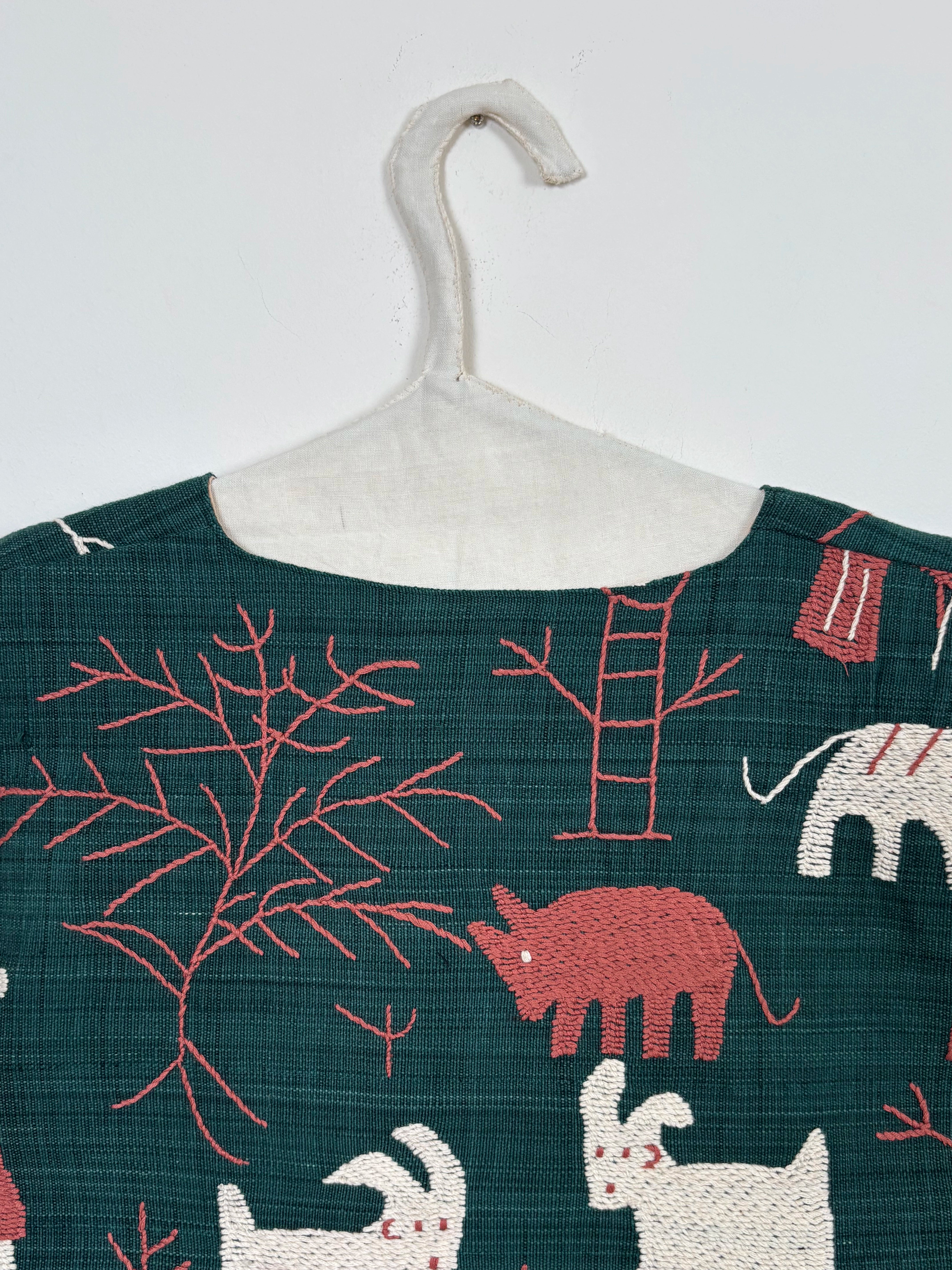 Many animals scene vest - Limited edition