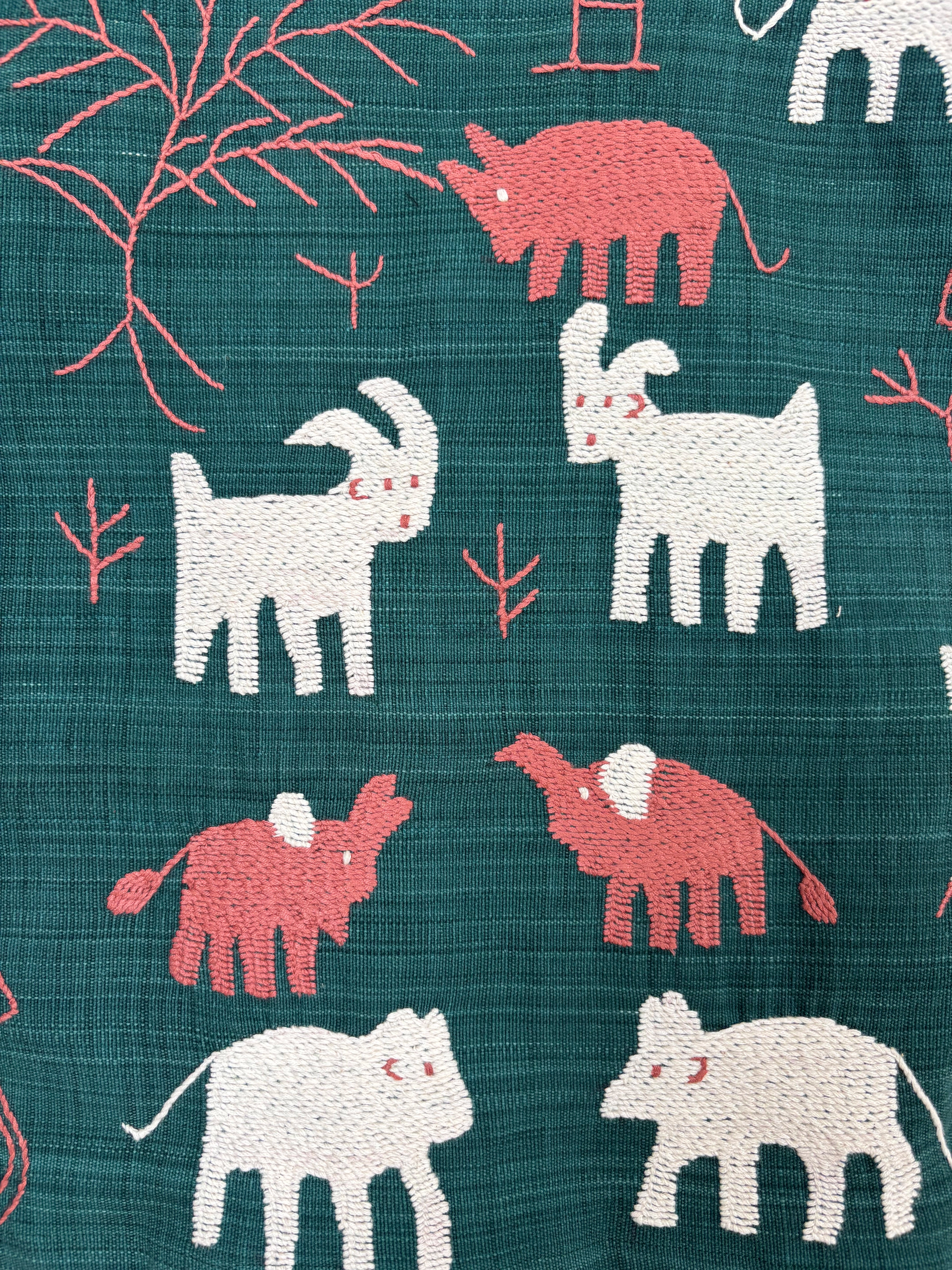 Many animals scene vest - Limited edition