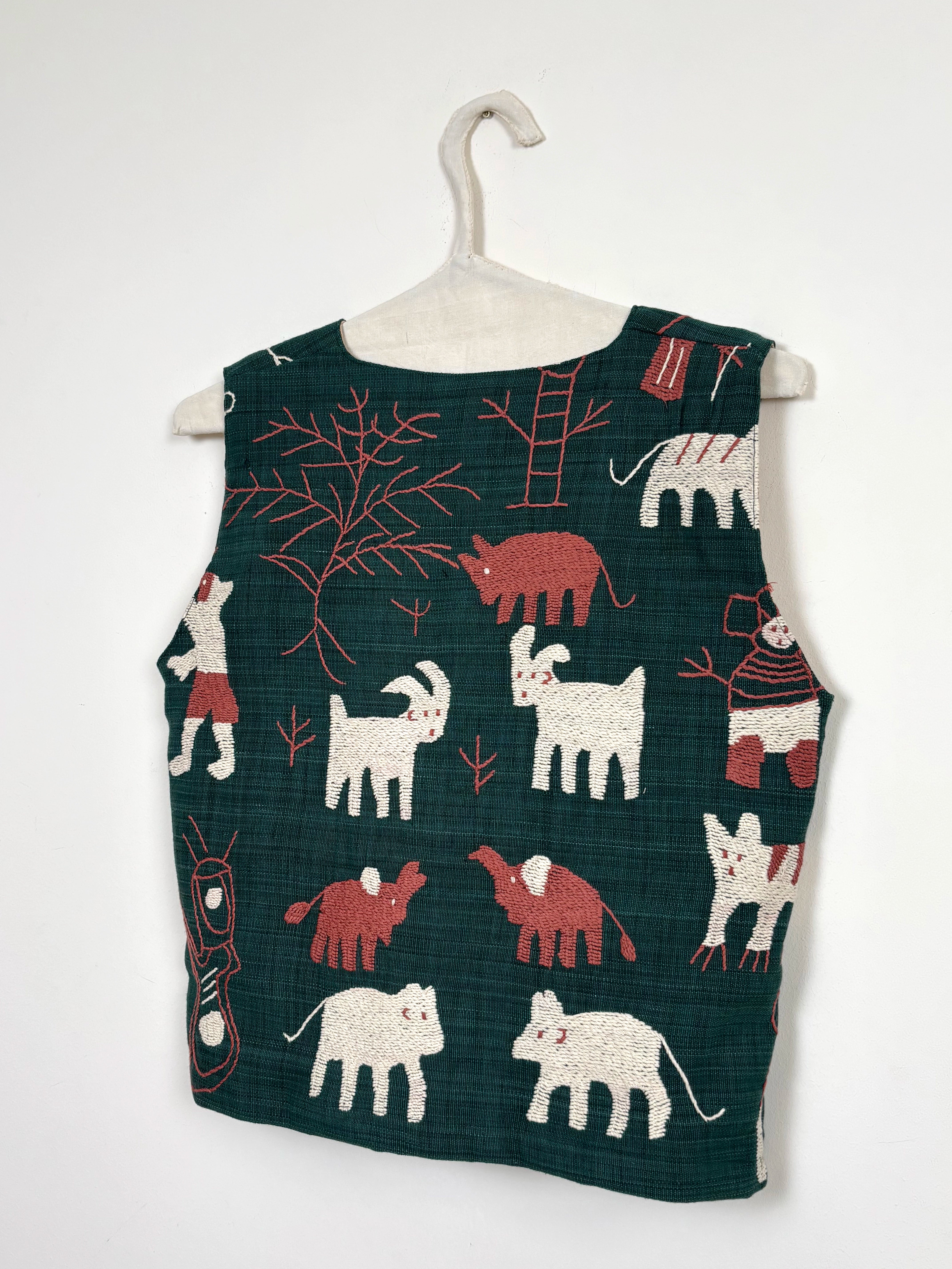 Many animals scene vest - Limited edition