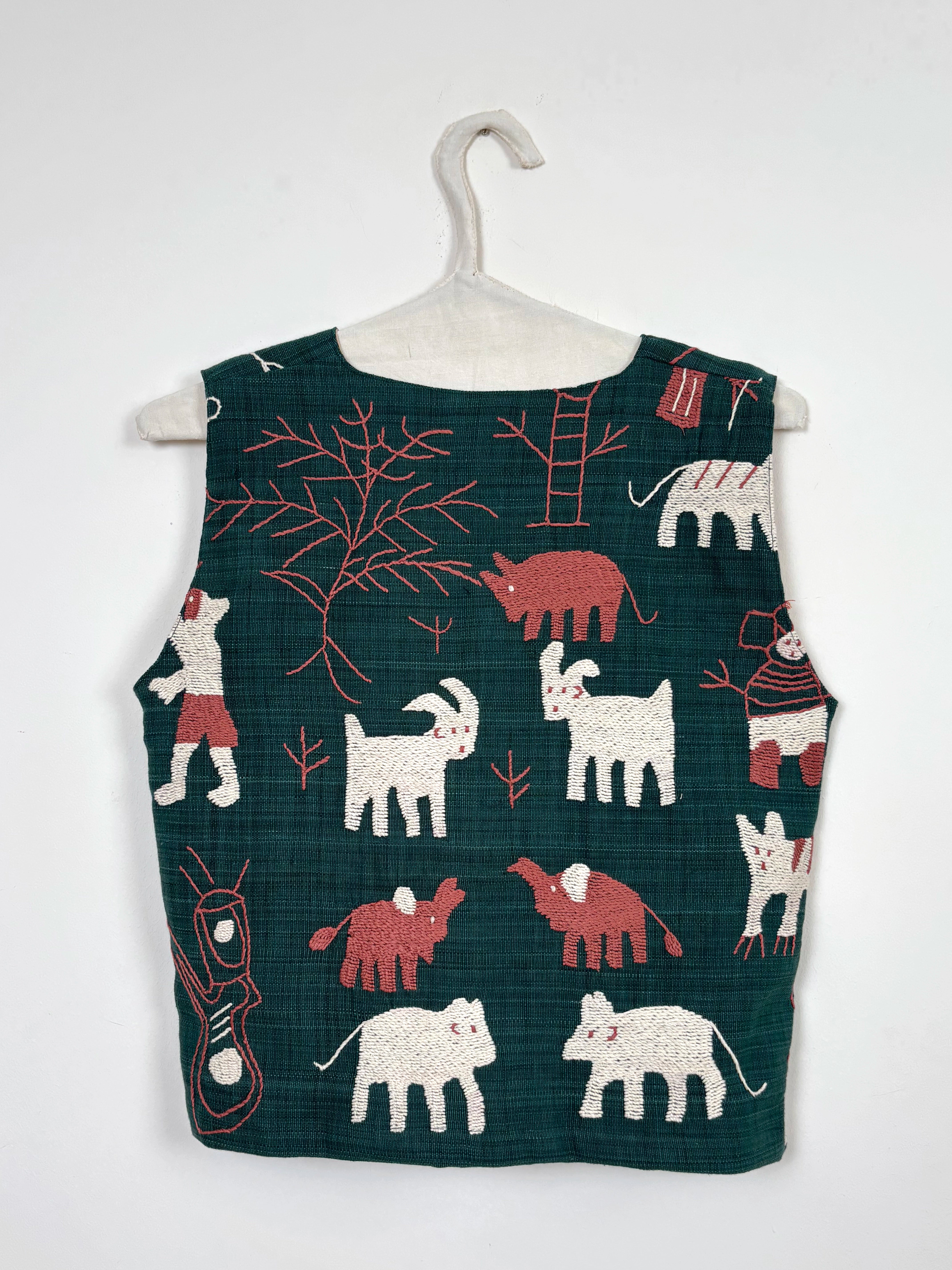 Many animals scene vest - Limited edition