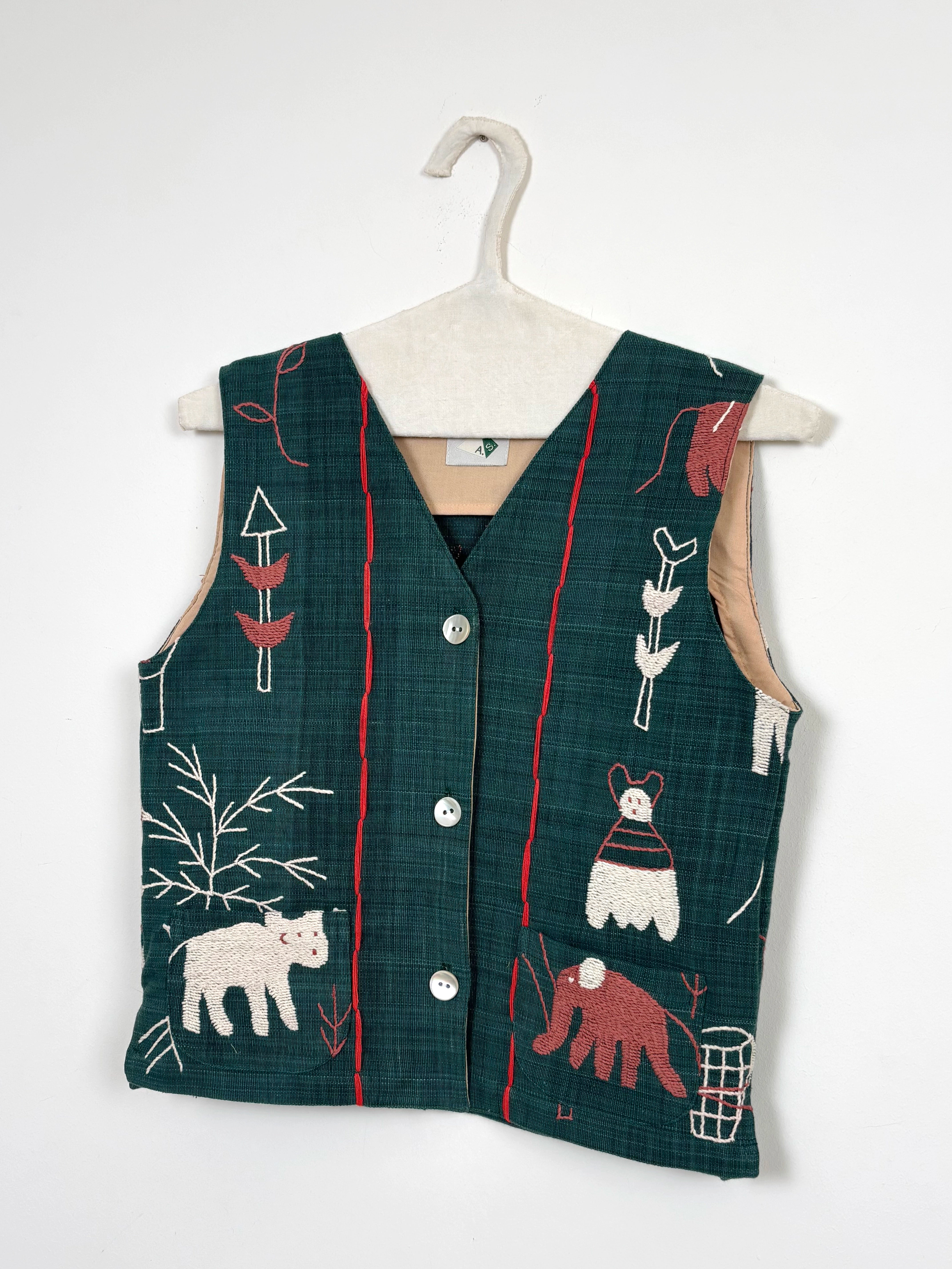Many animals scene vest - Limited edition