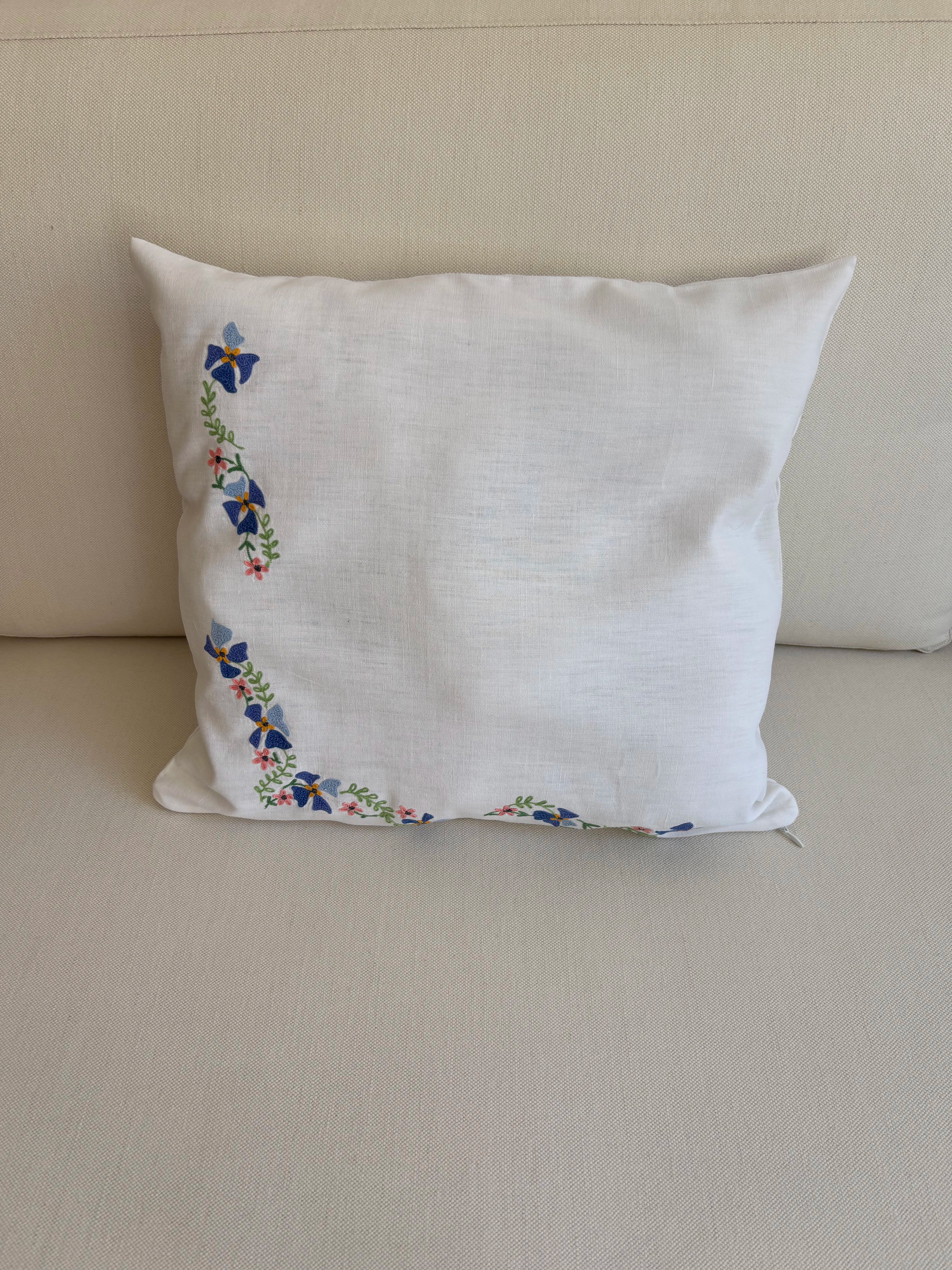 Blue flowers pillowcase