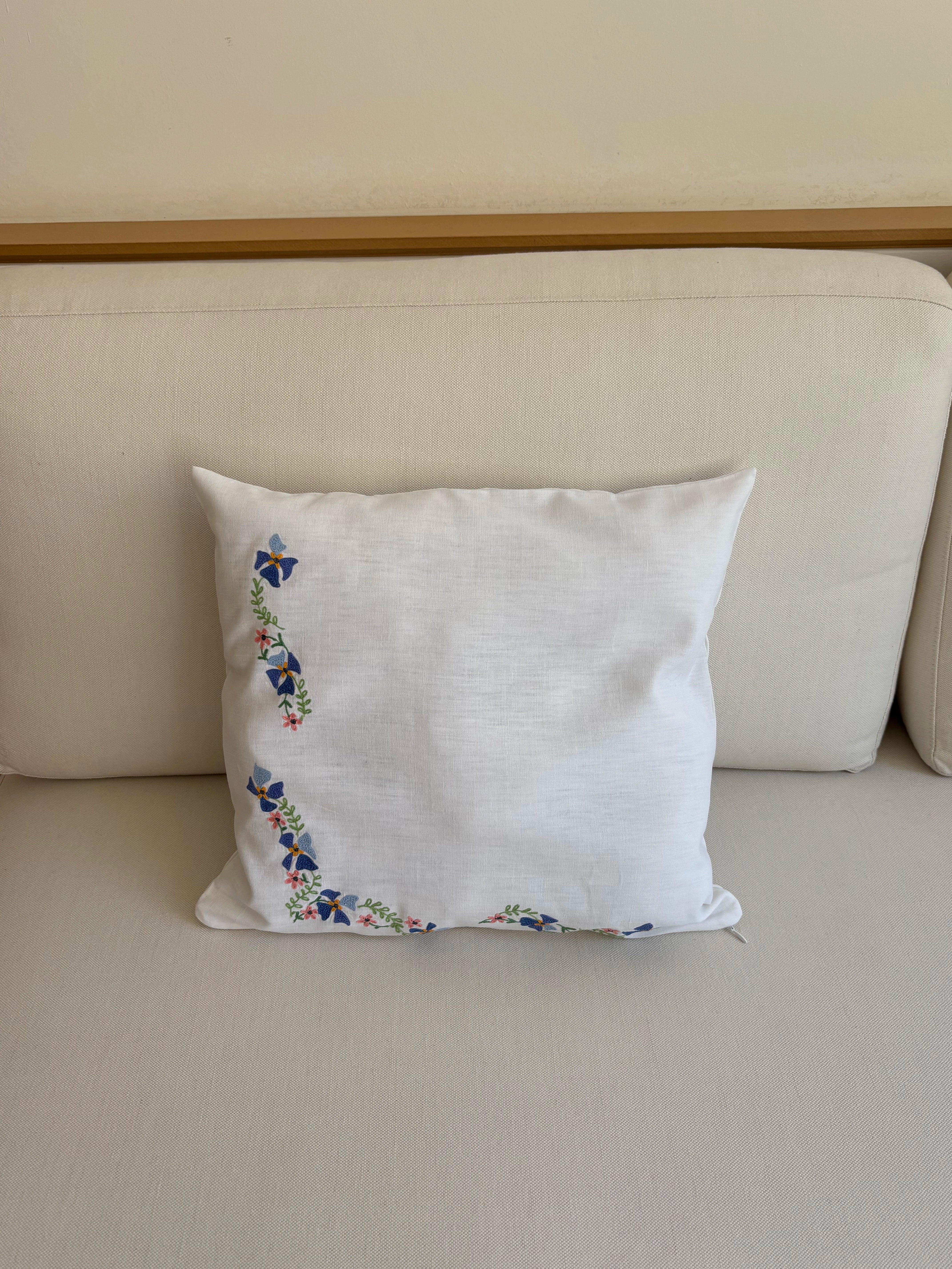 Blue flowers pillowcase