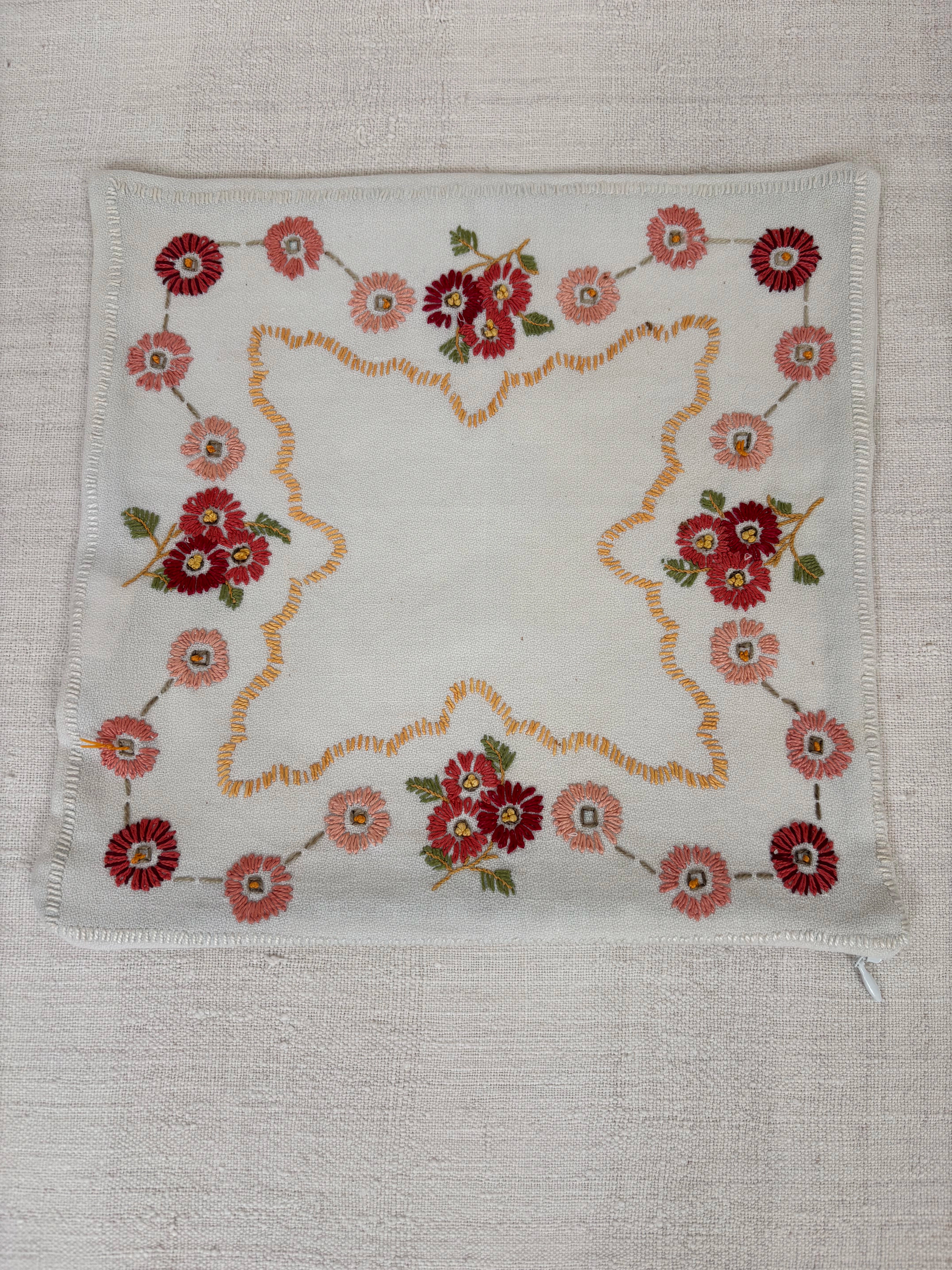 Pink flowers pillowcase