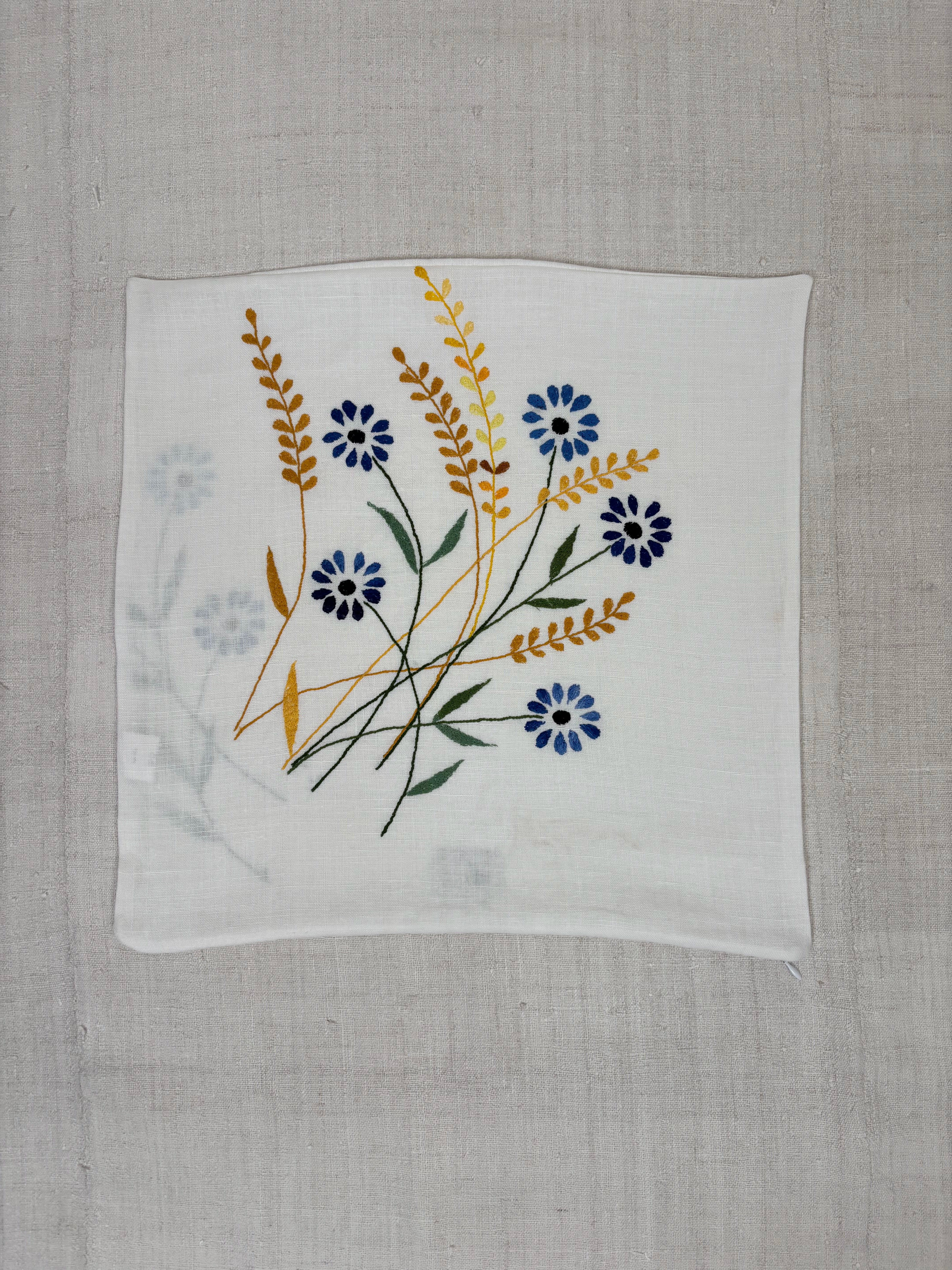Wheat & daisies pillowcase