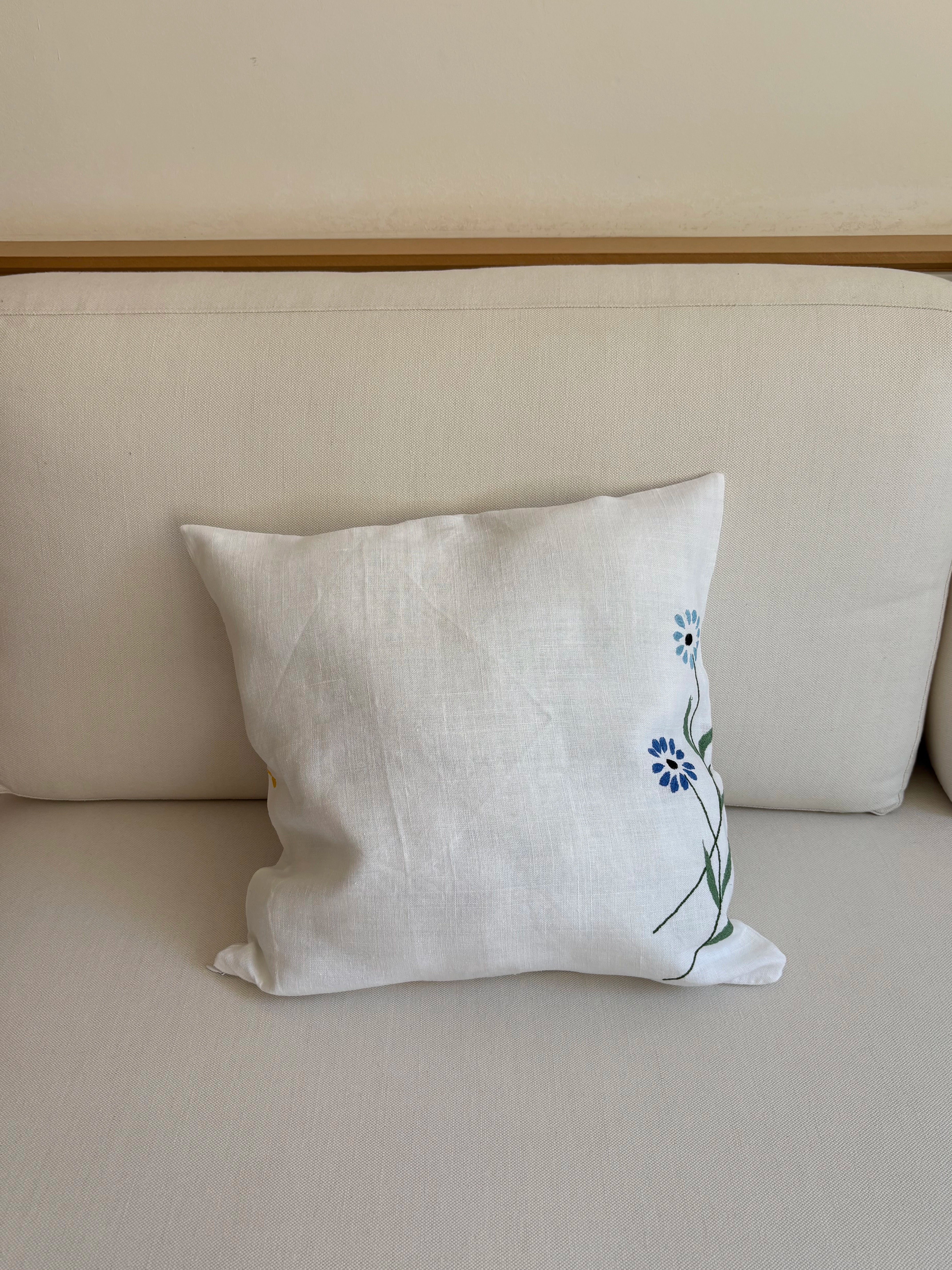 Wheat & daisies pillowcase