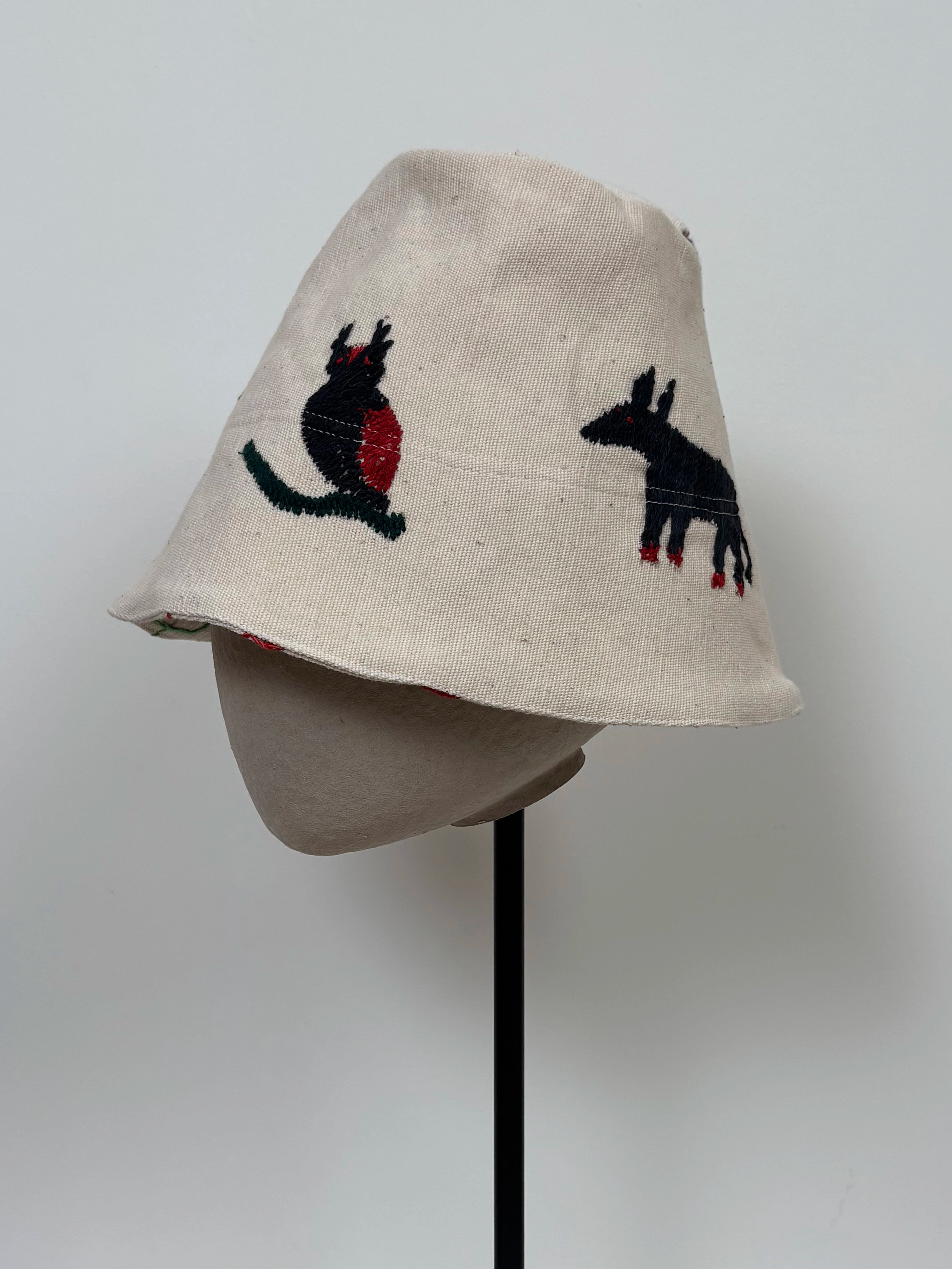 Owl scene hat
