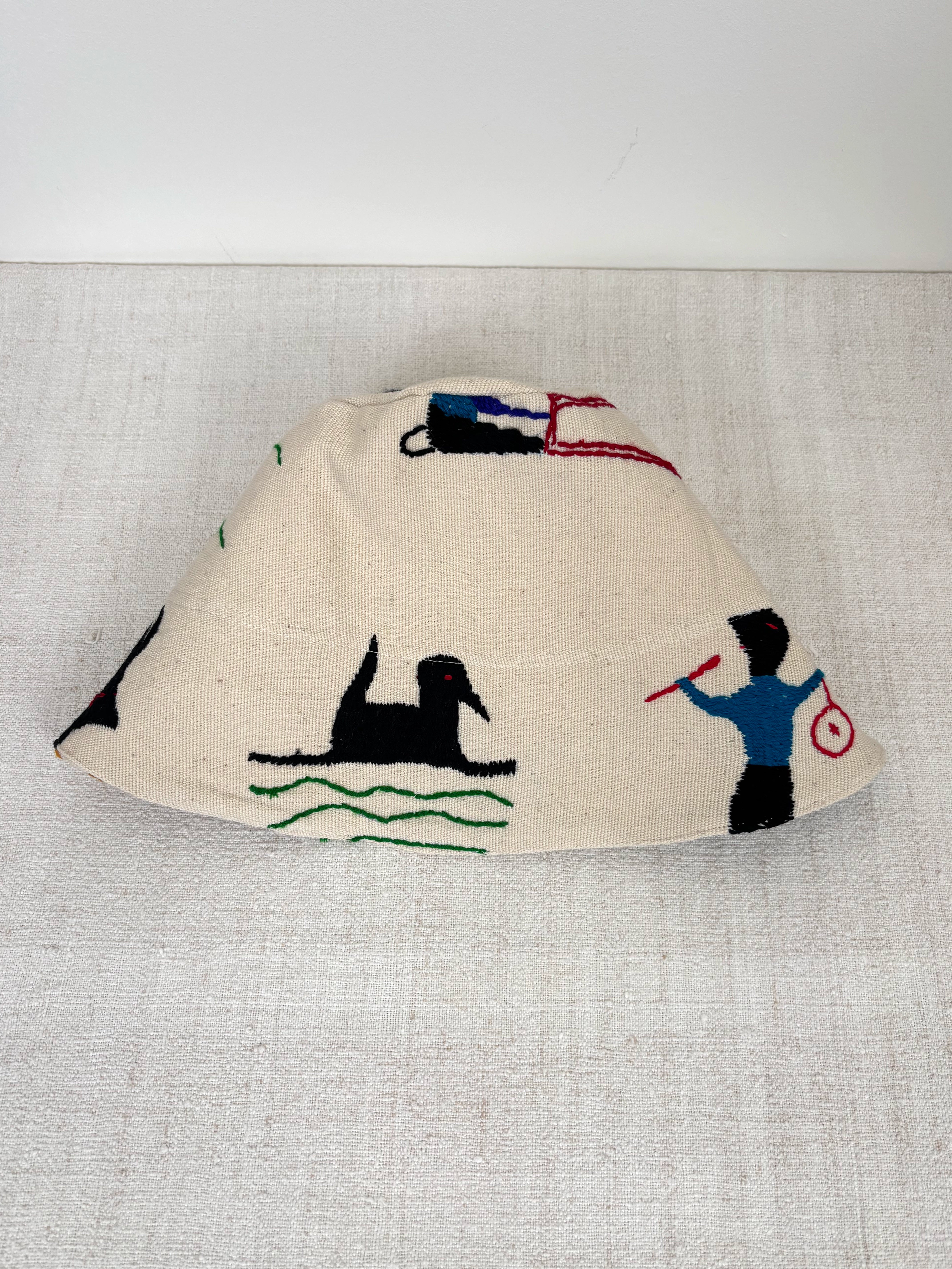 Duck scene hat