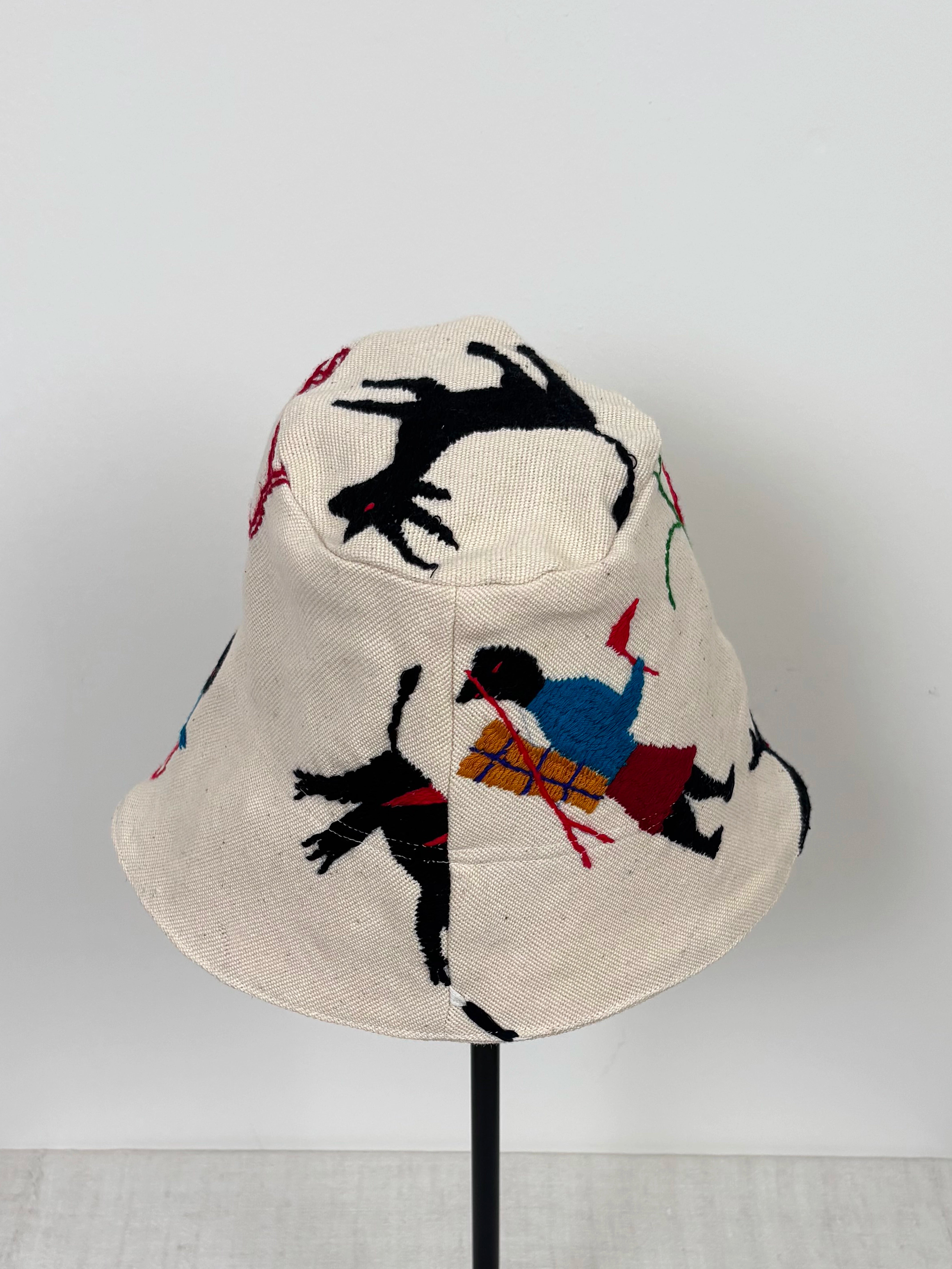 Duck scene hat